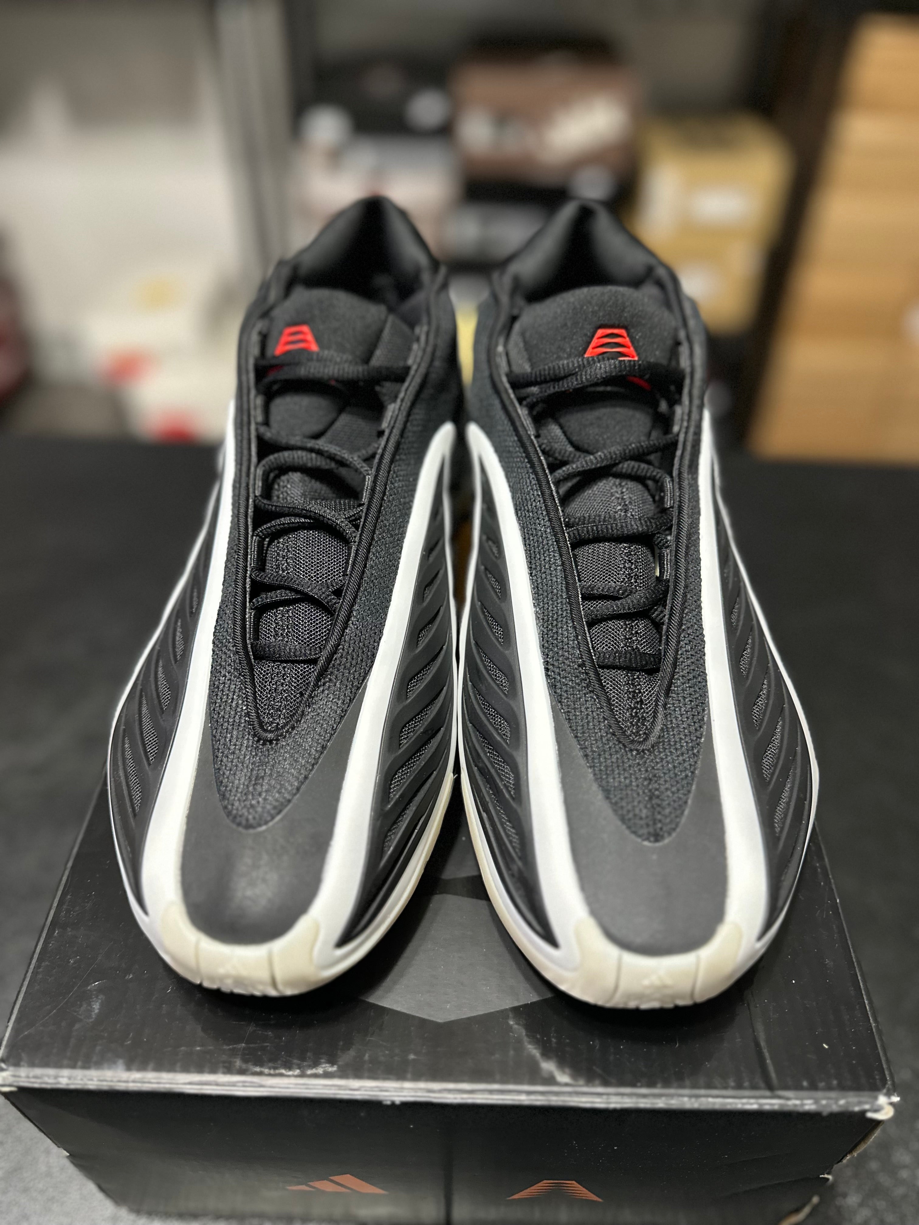 Size 10 - AE 2 Core black