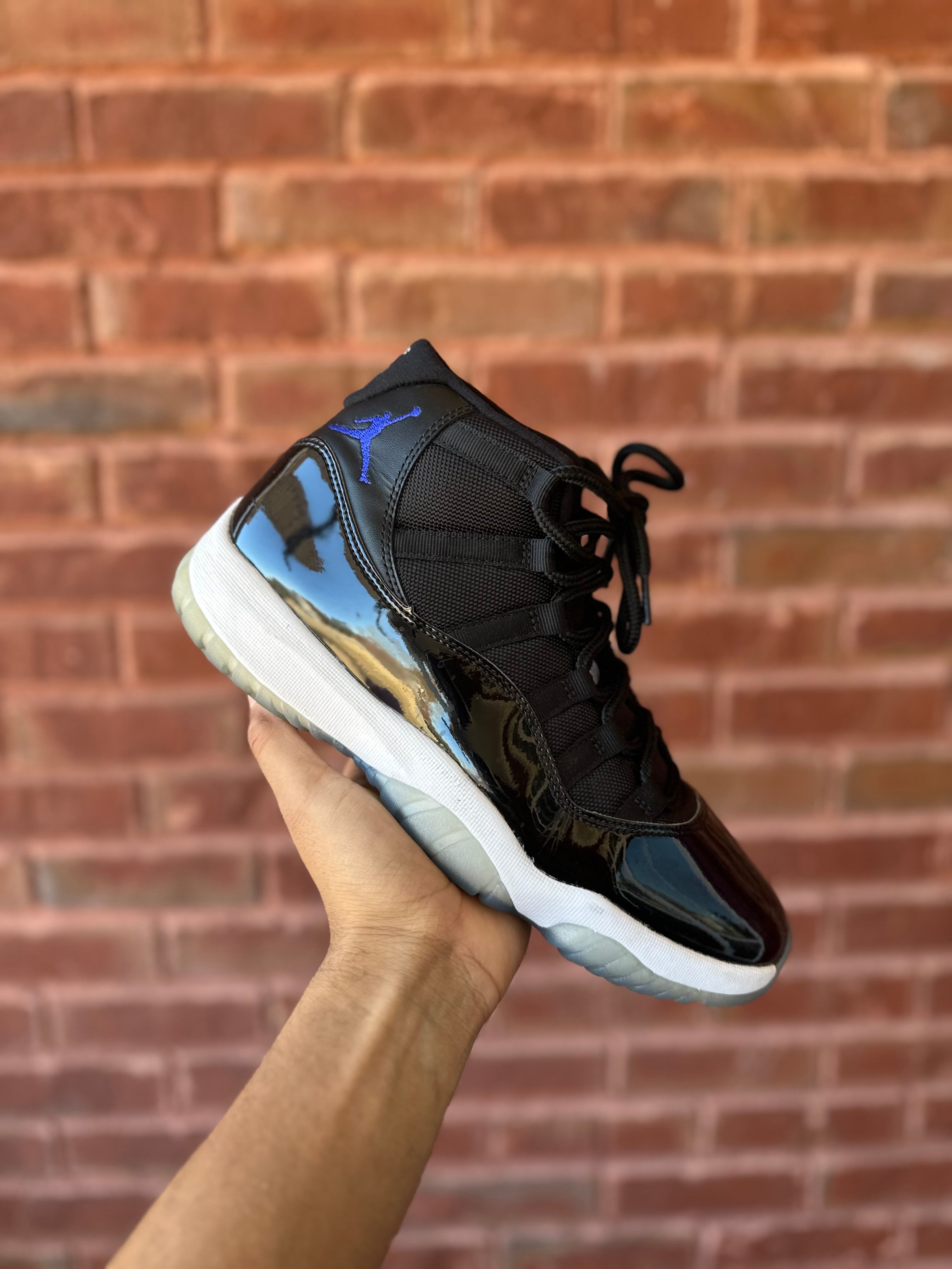 Size 10 - J11 high Space jam