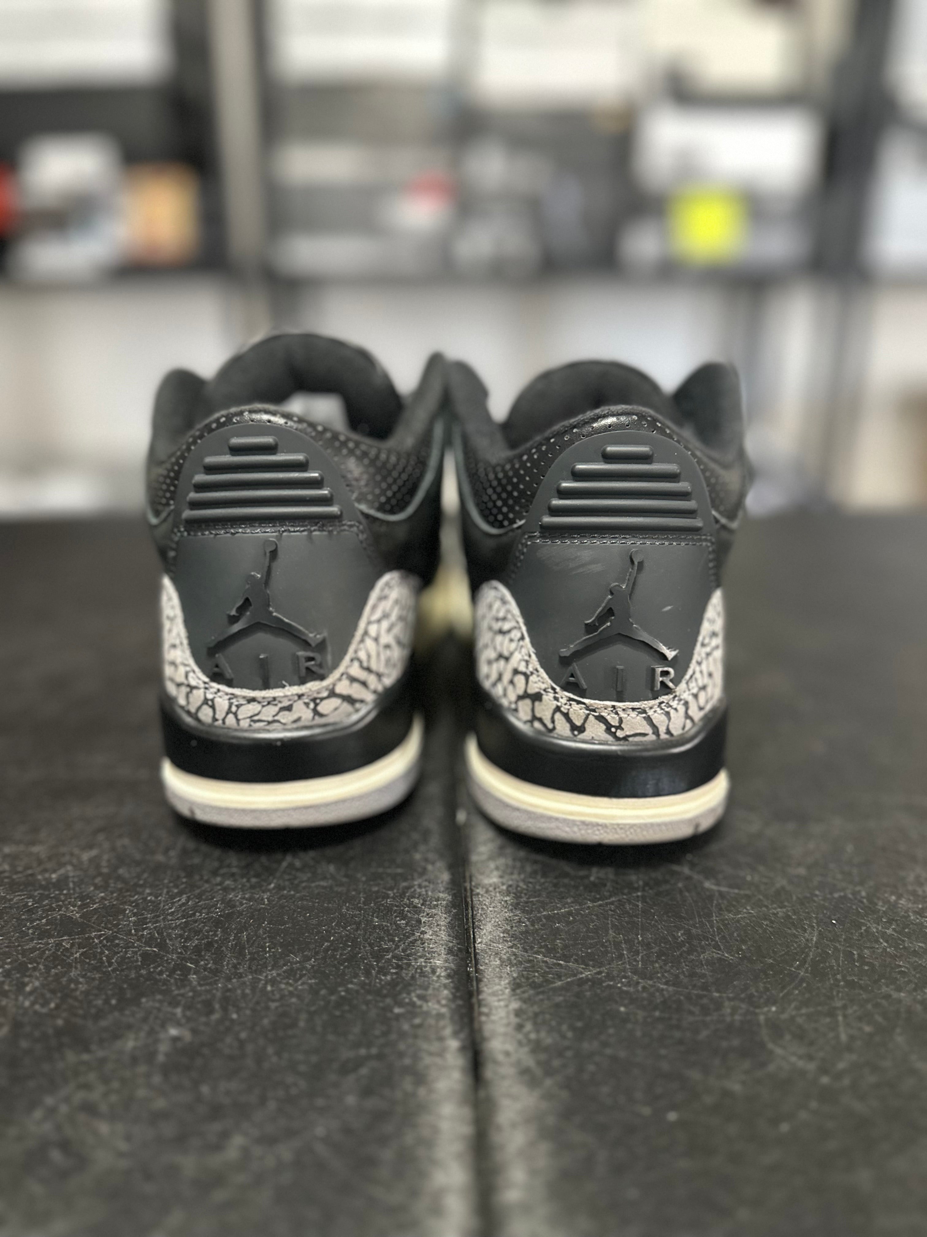 Size 6.5 - (8W) J3 off noir