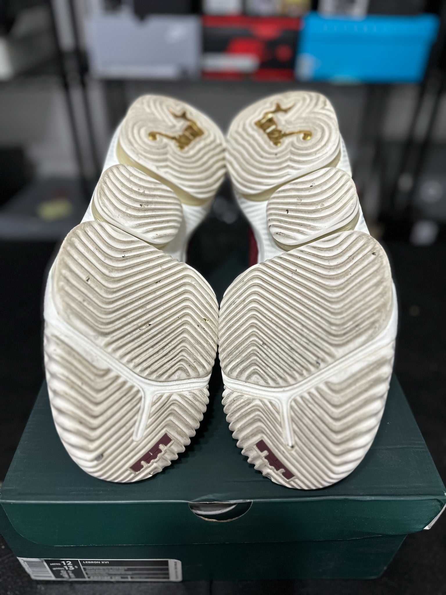 Size 12 - LeBron 16 King