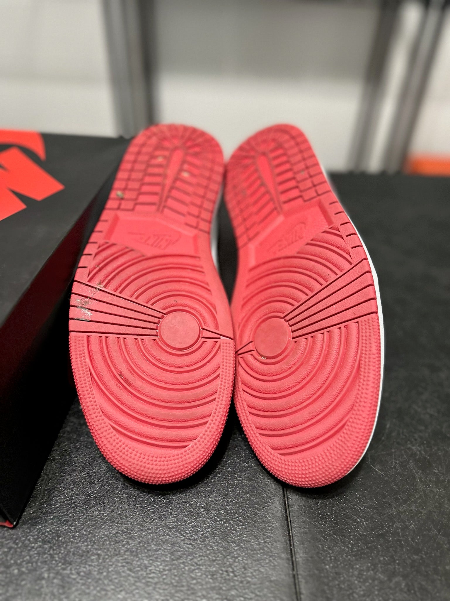 Size 13 - J1 Low Chicago