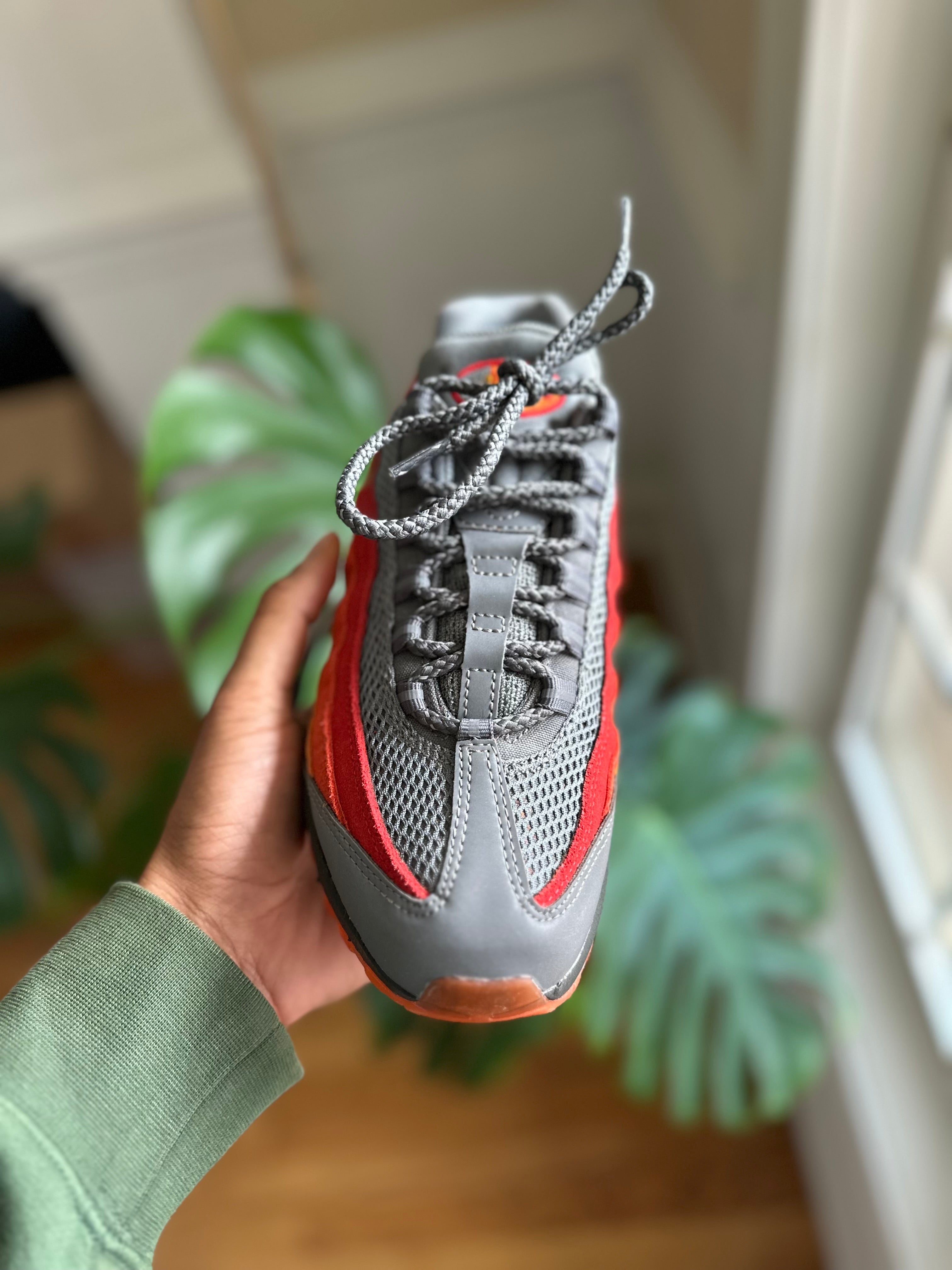 Size 6 - Nike air max 95 PRM