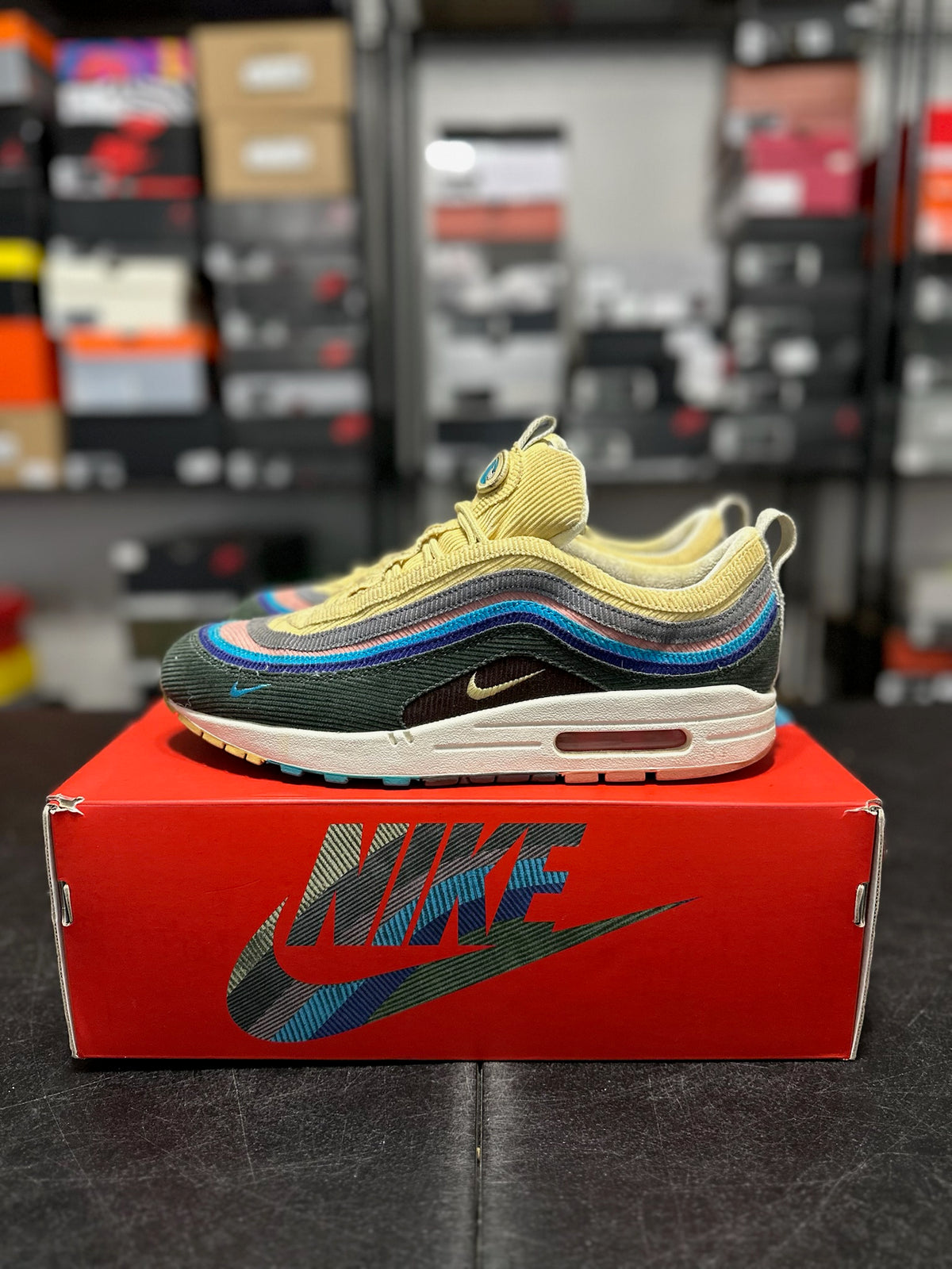 Size 9 - AM 1/97 Sean Wotherspoon