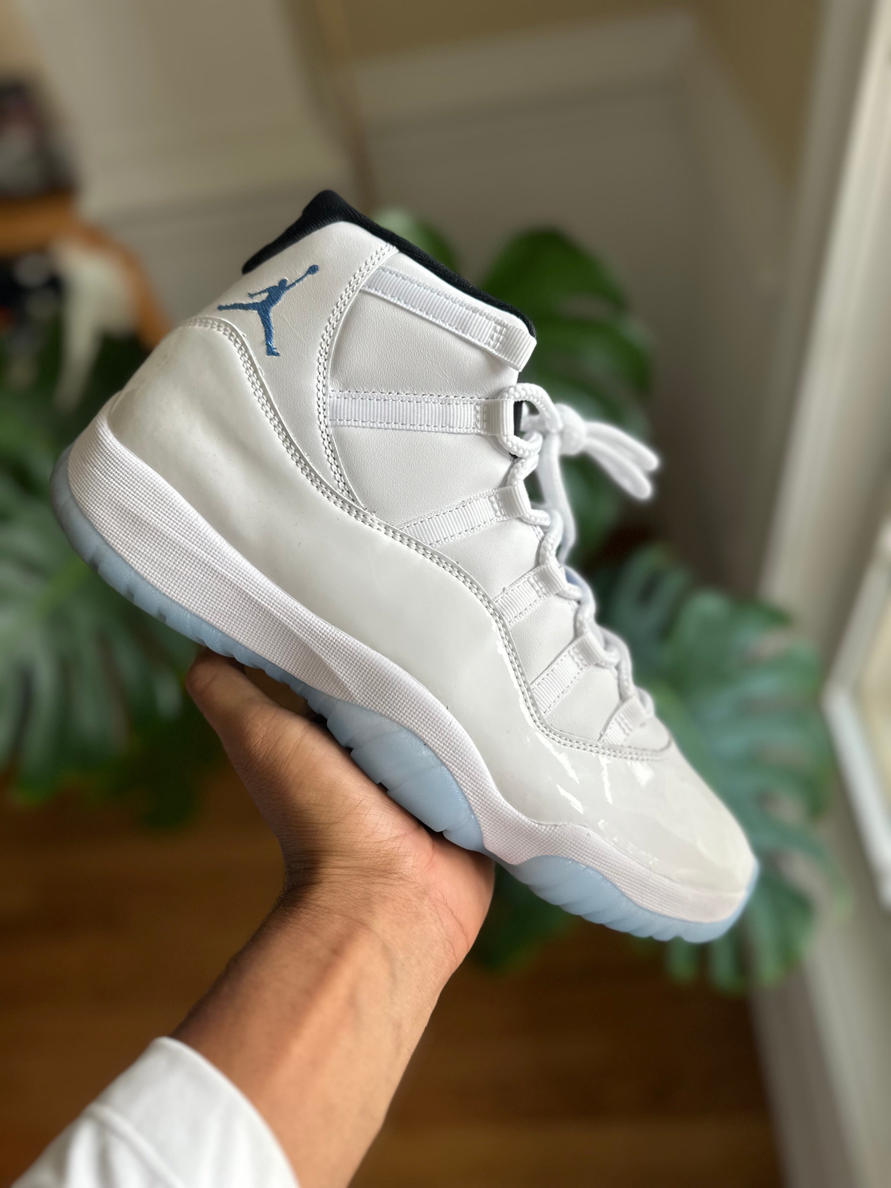 Size 12 - J11 legend blue