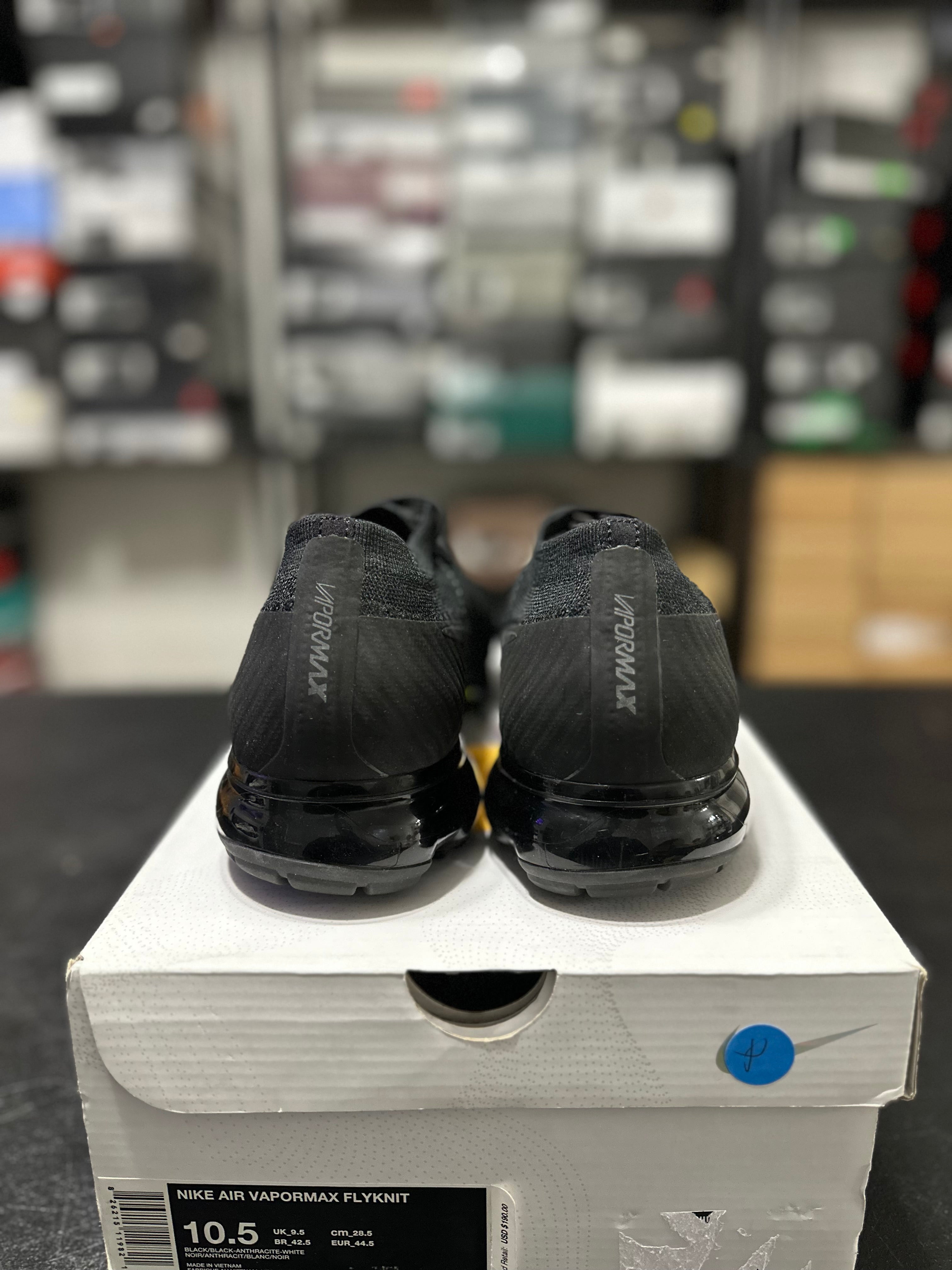 Size 10.5 - vapormax triple black