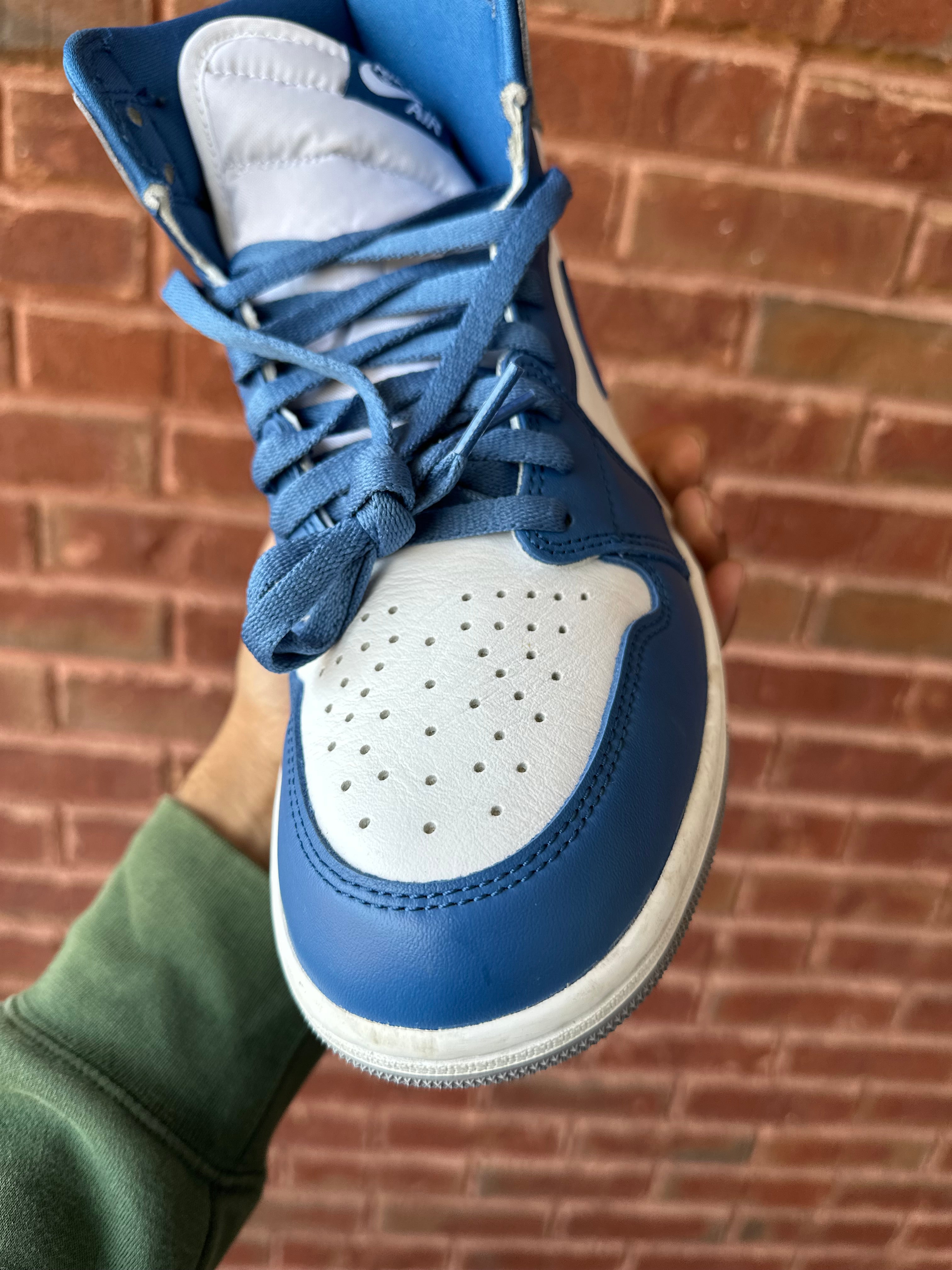 Size 10.5 - J1 True blue