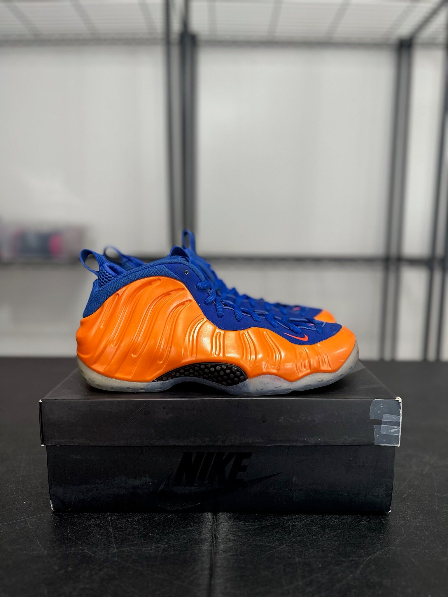 Size 10 - Foamposite 1 Knicks