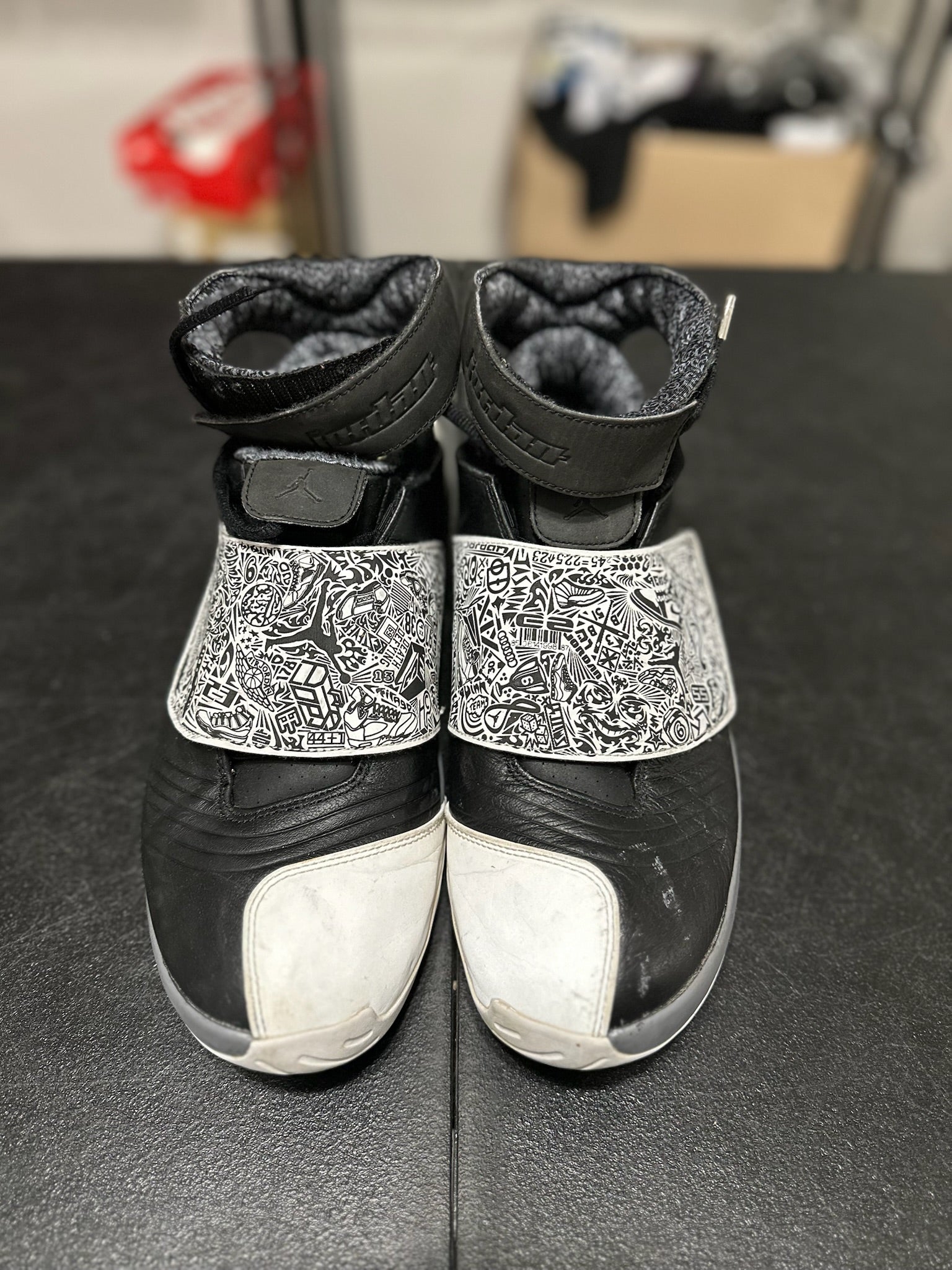 Size 11.5 - J20 Playoff