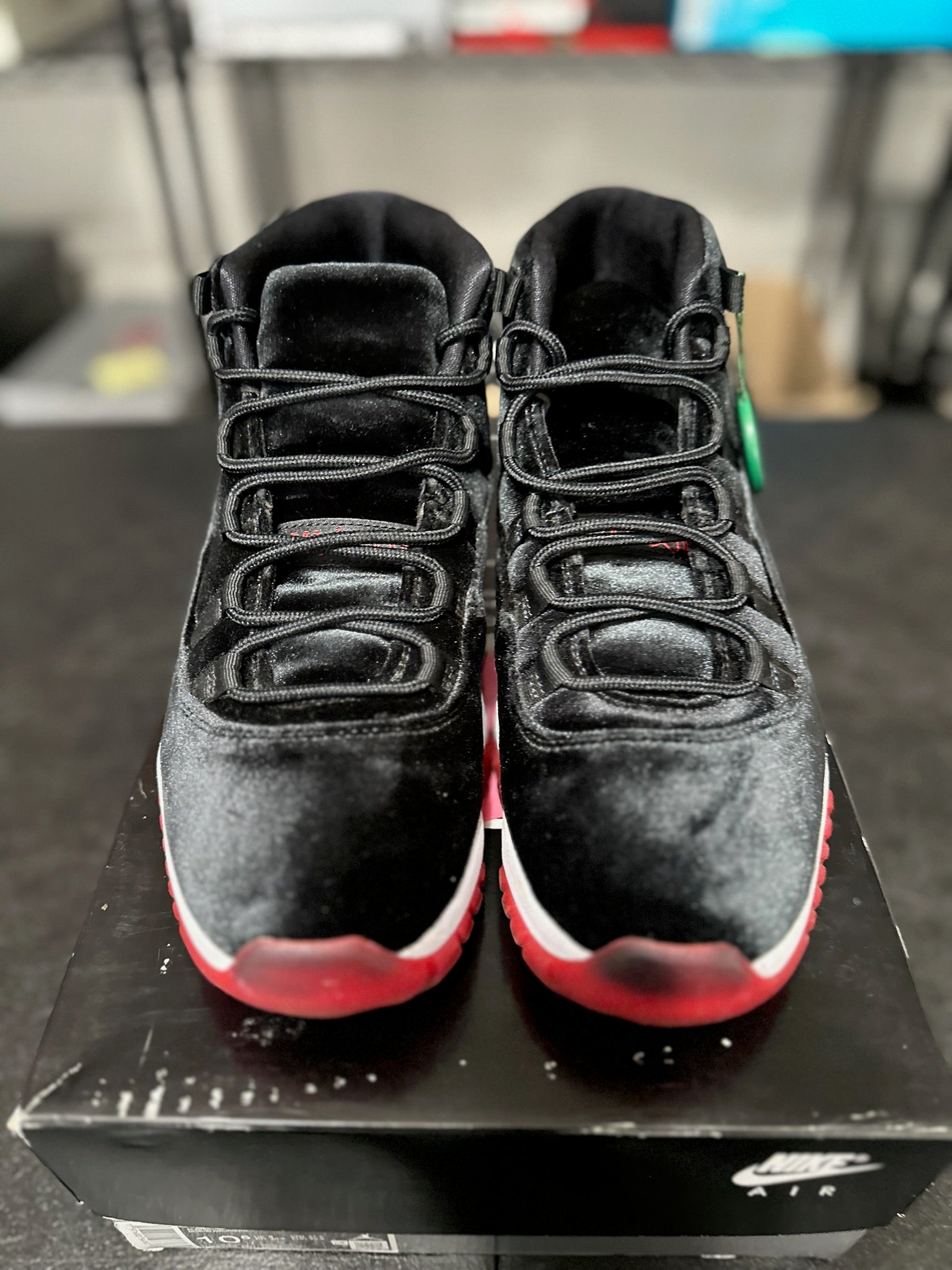 Size 9 - (10.5W) J11 Bred Velvet
