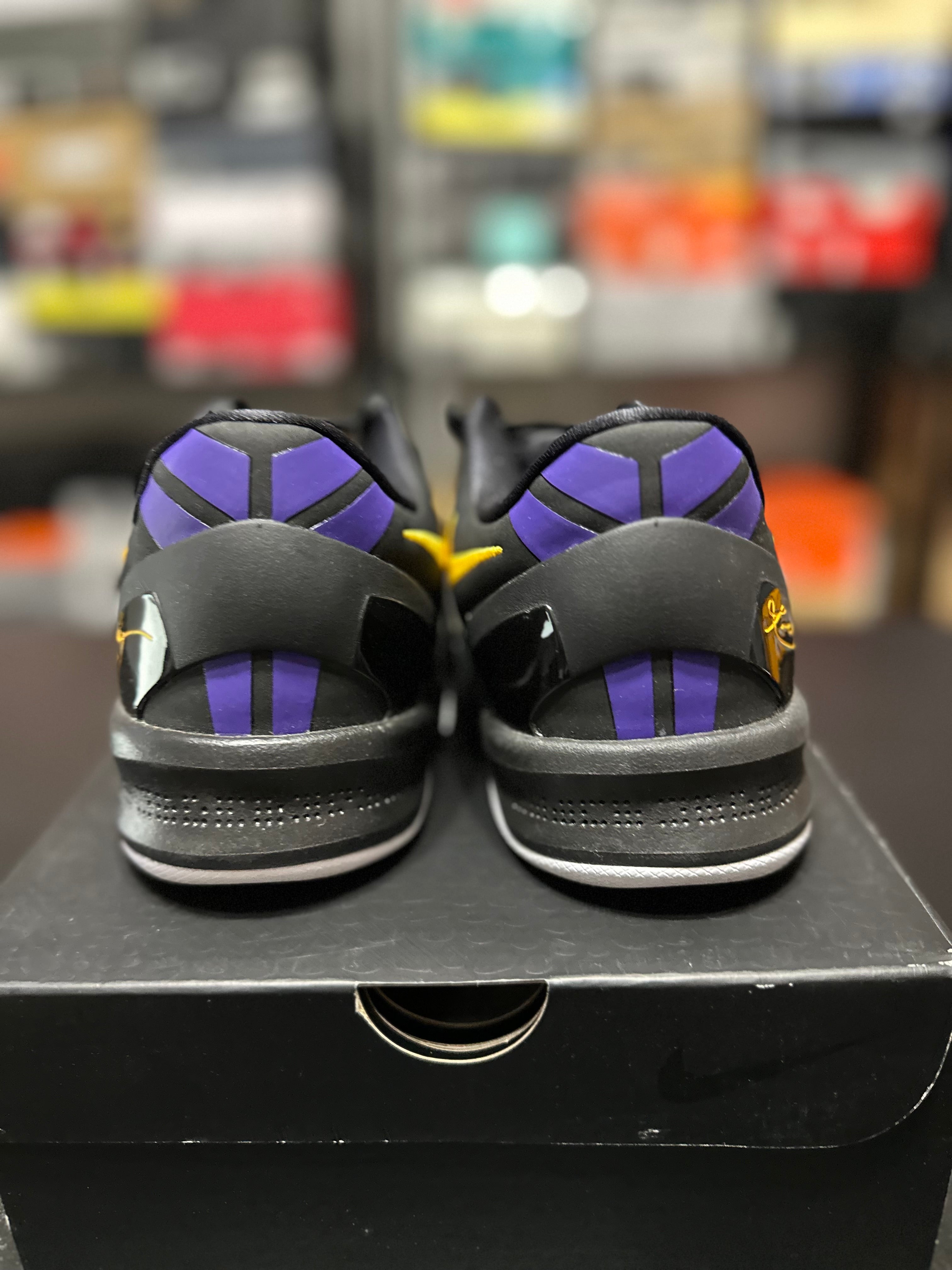 Size 10 - Kobe 8 lakers