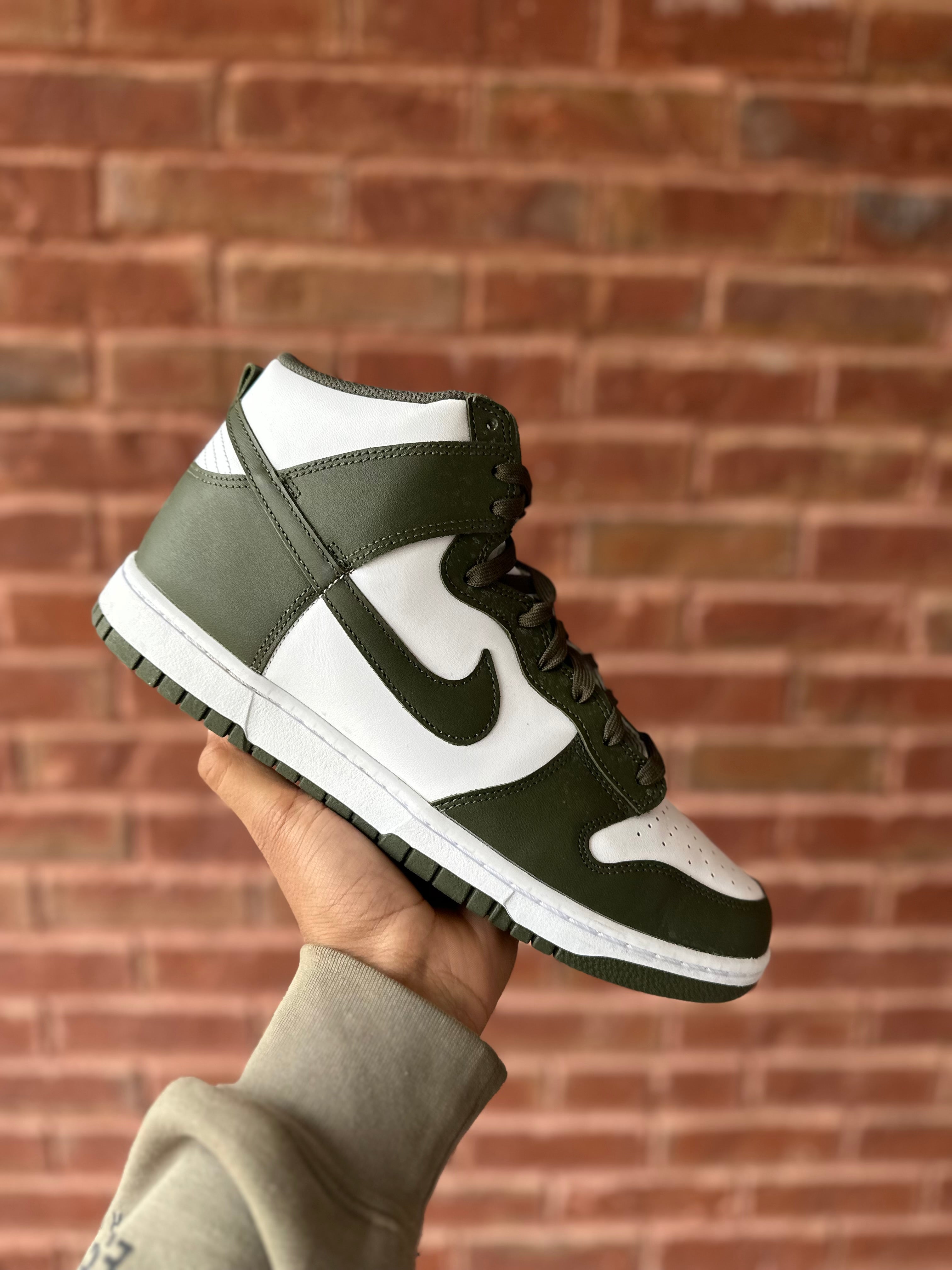 Size 11 - Dunk high olive