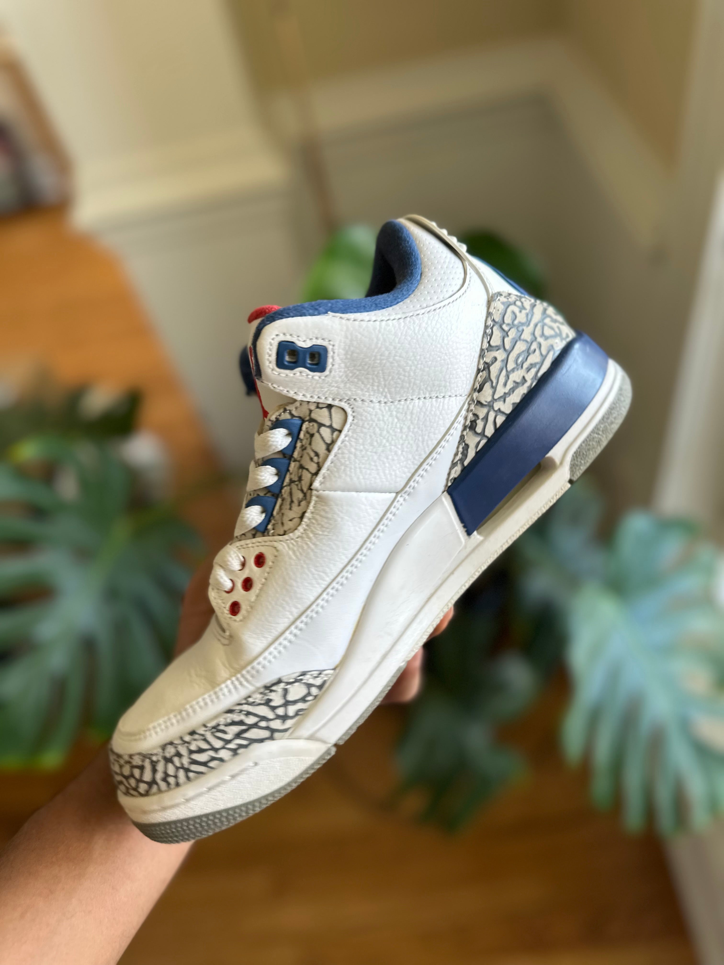 Size 8.5 - J3 true blue