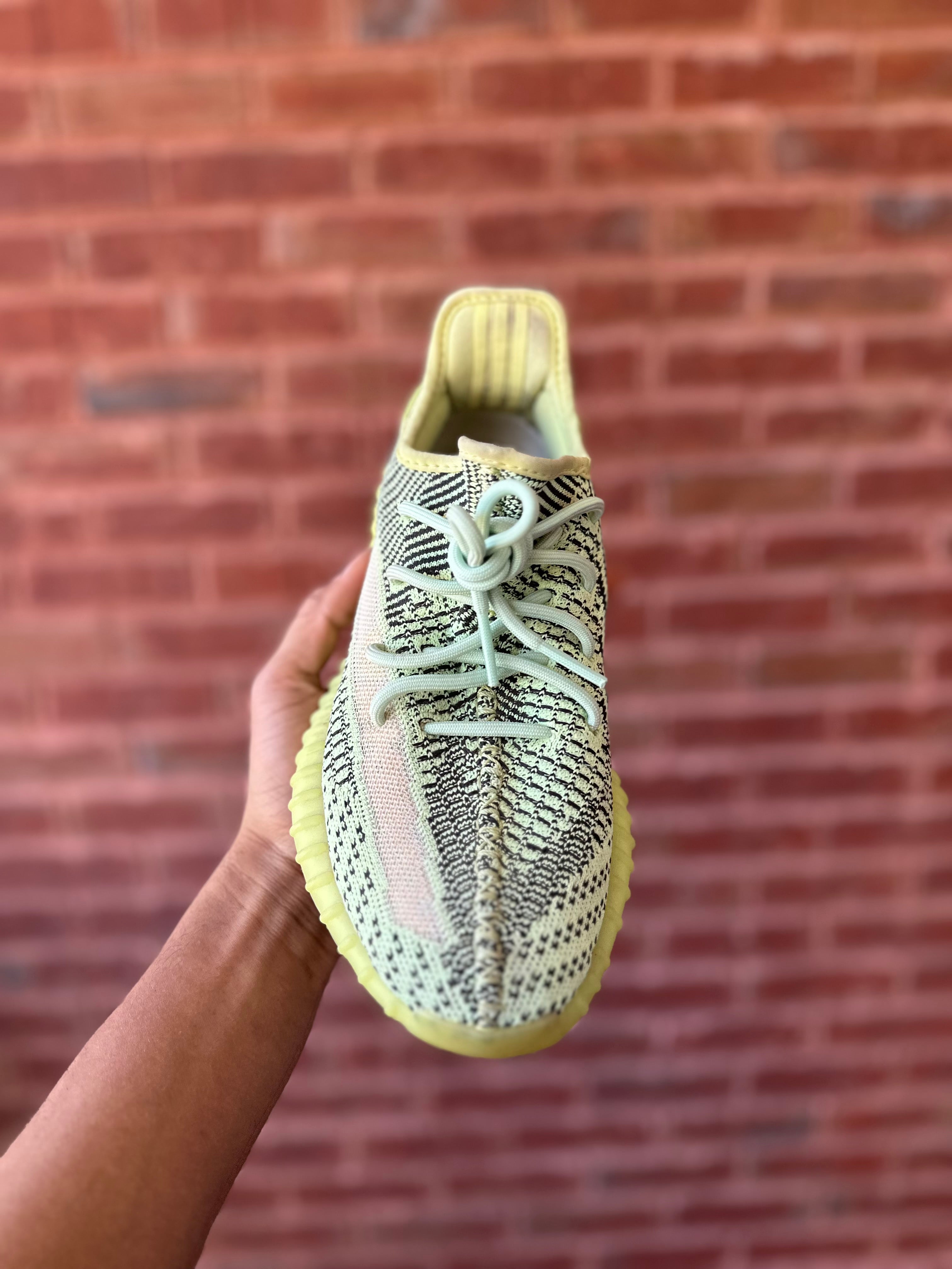 Size 8 - YZY 350 yeezreel