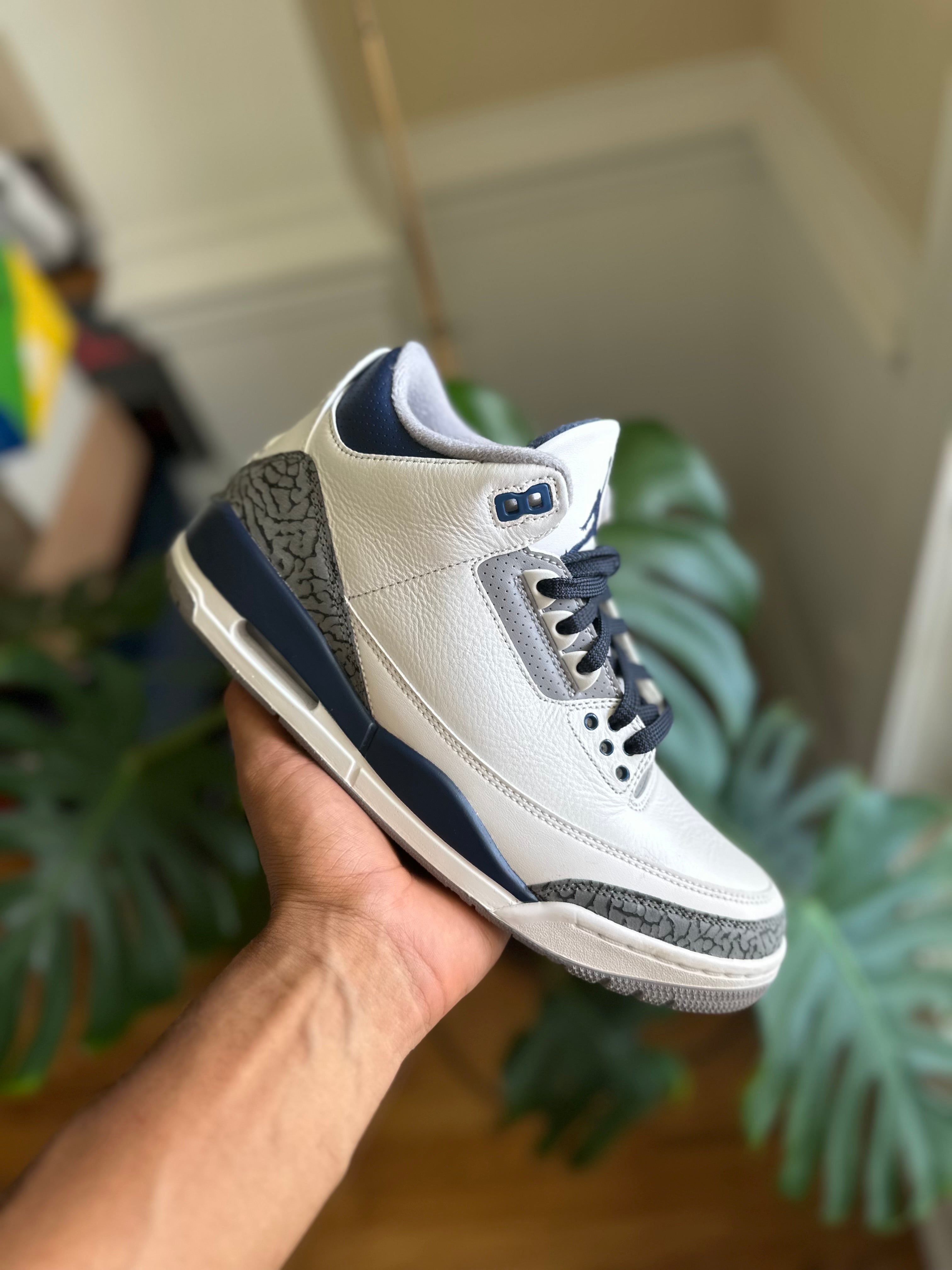 Size 8.5 - J3 midnight navy