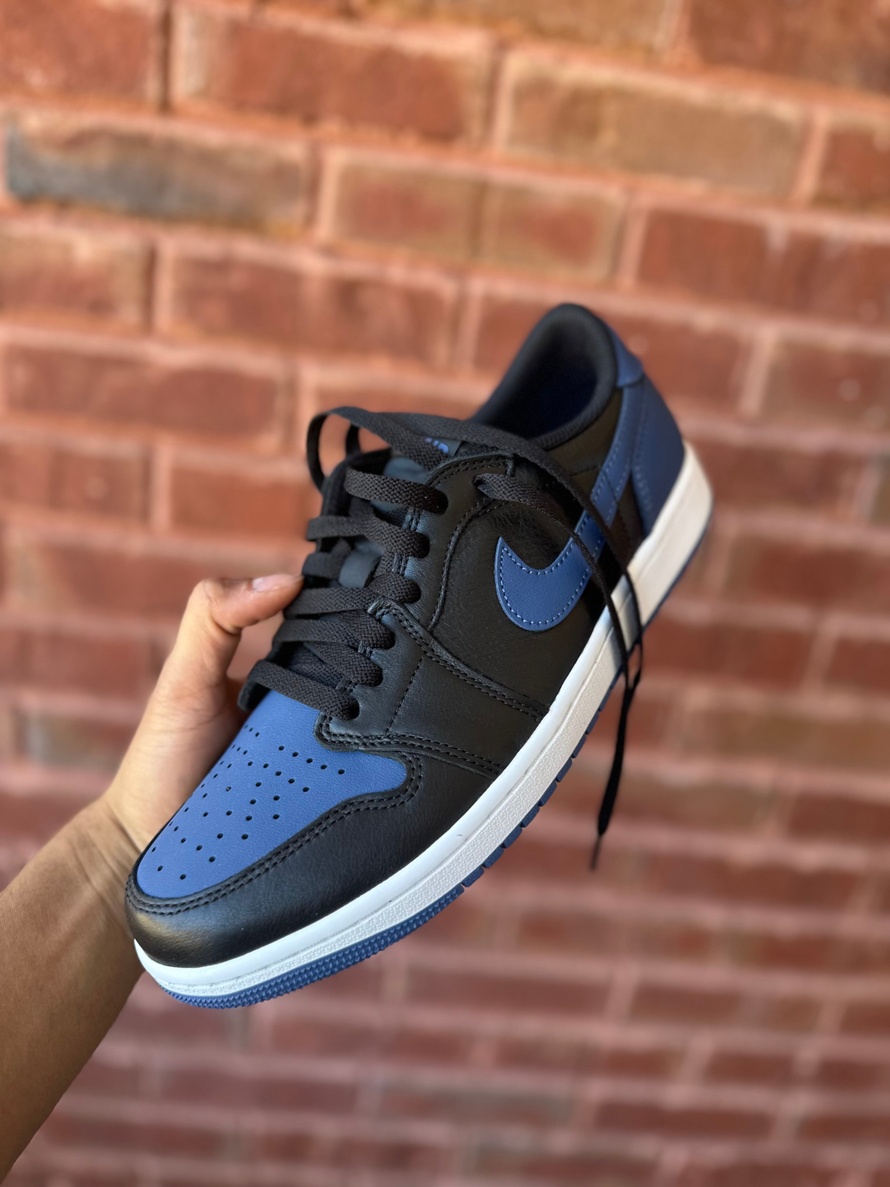 Size 9.5 - J1 low mystic blue