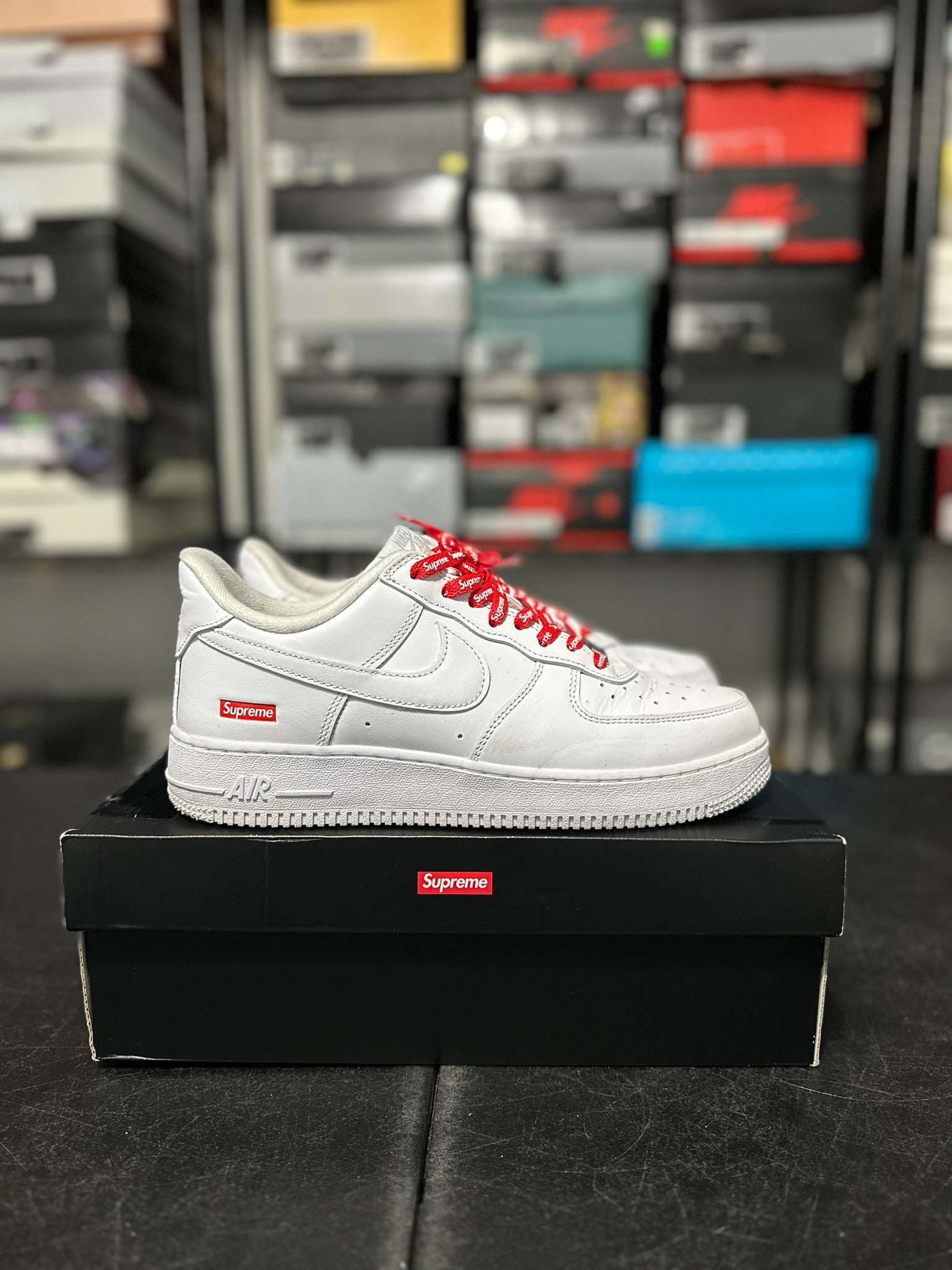 Size 8 - AF 1 Low Supreme White