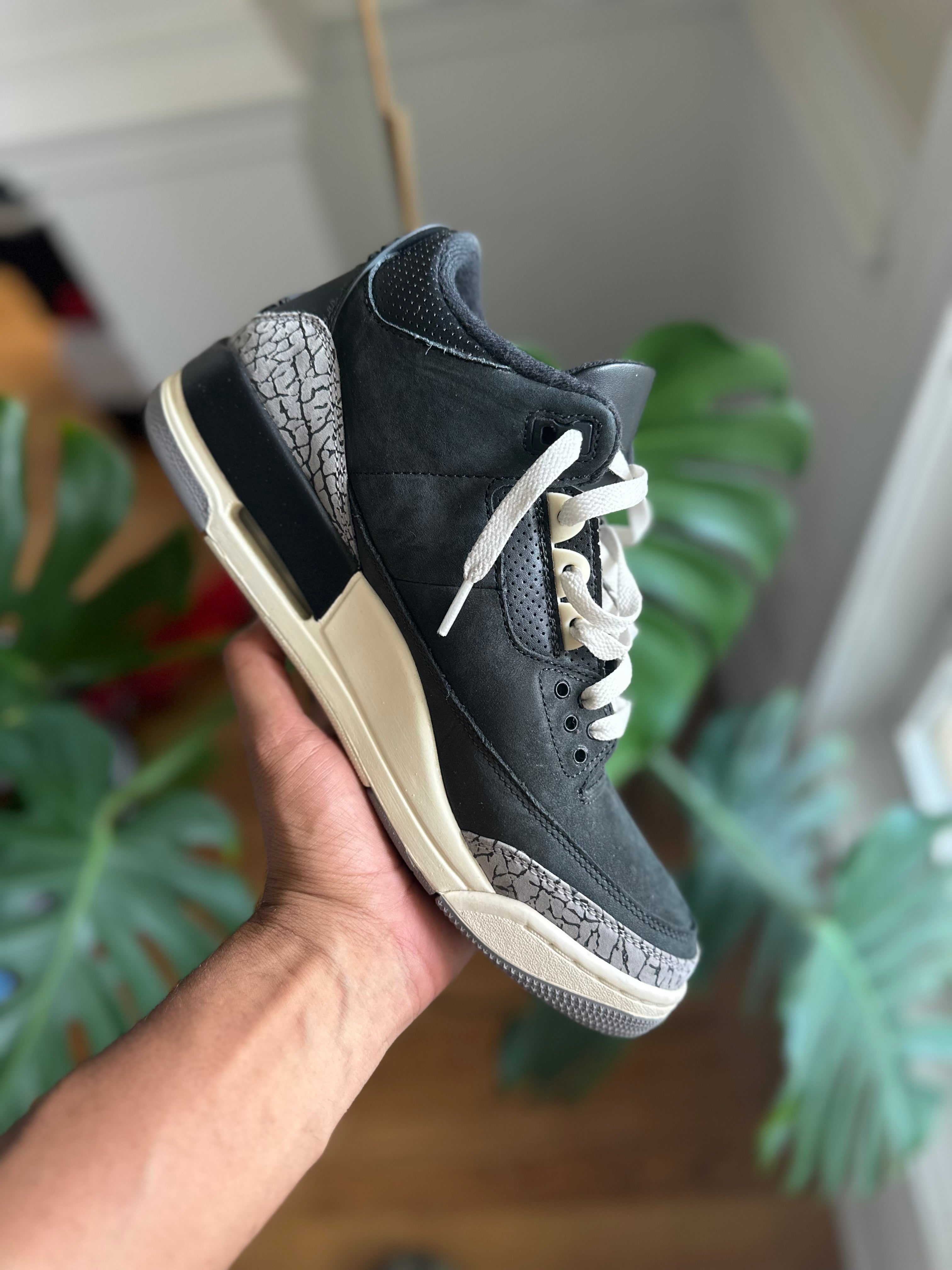 Size 9.5 - (11W) J3 off noir