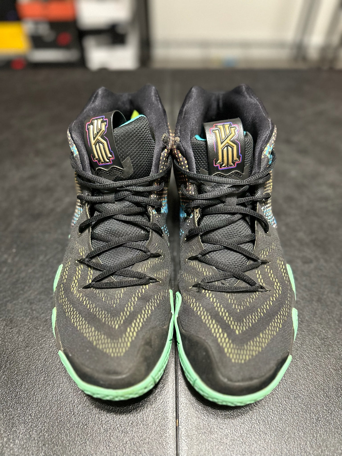 Size 12 - Kyrie 4 mamba mentality