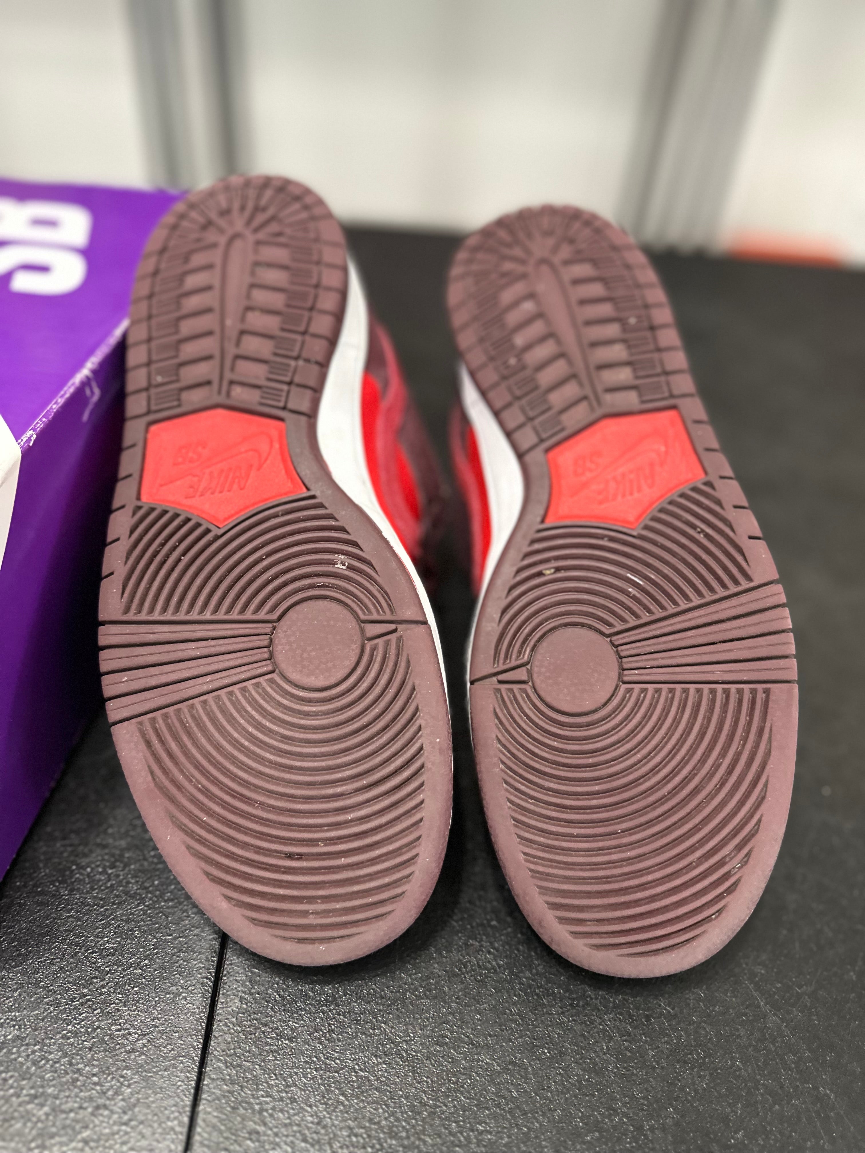 Size 9.5 - Dunk low cherry