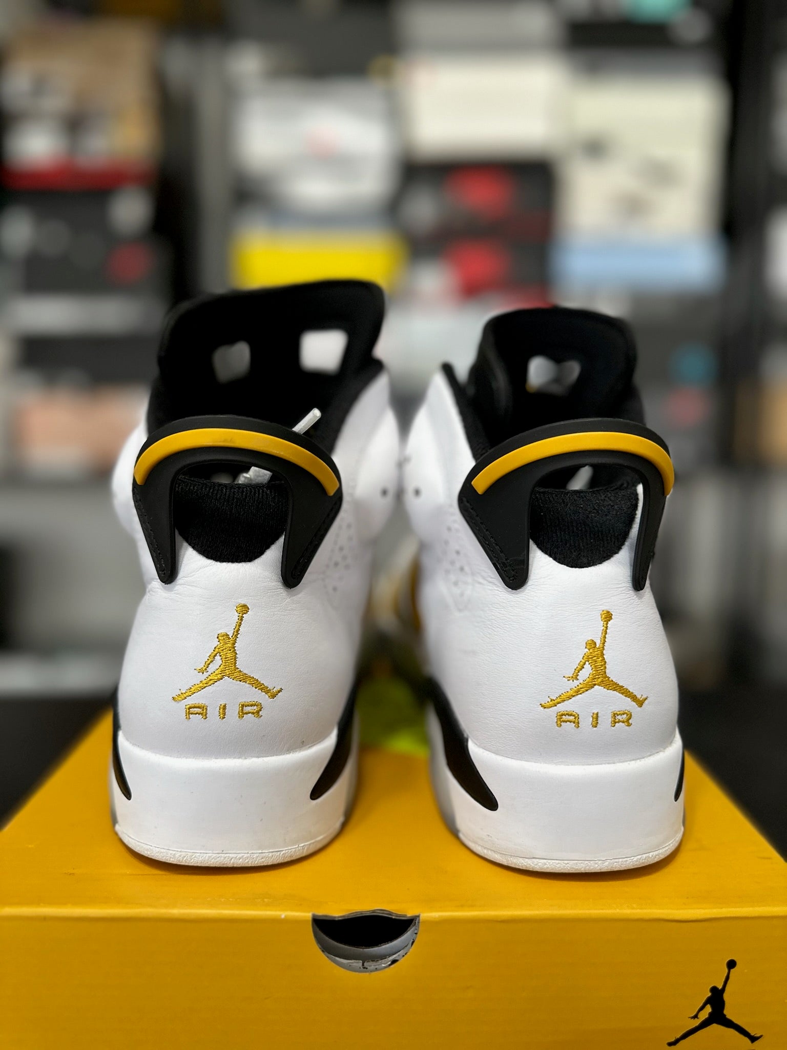 Size 10 - J6 Yellow Ochre