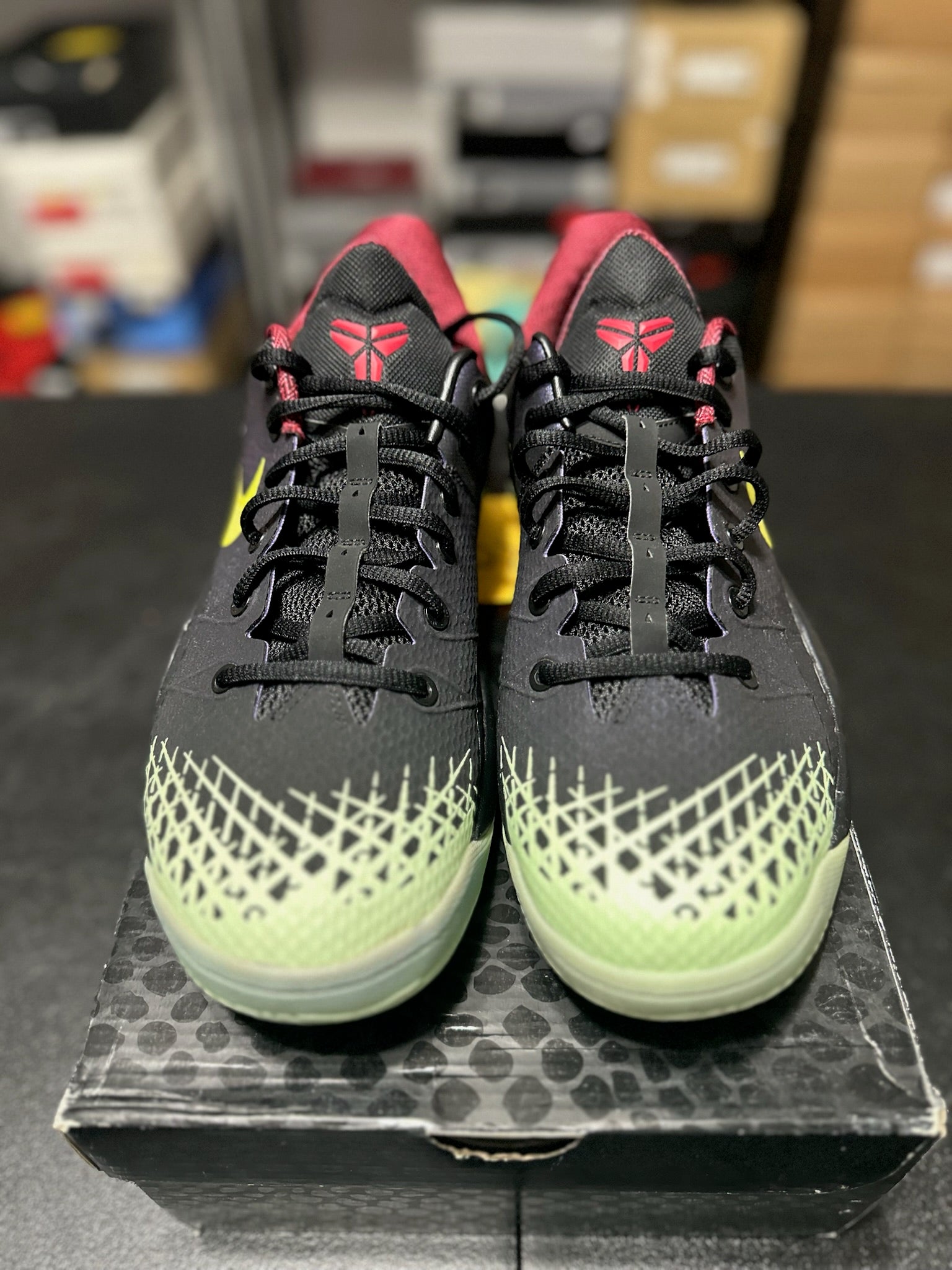 Size 12 - Kobe Venomenon 4 Glow in the Dark
