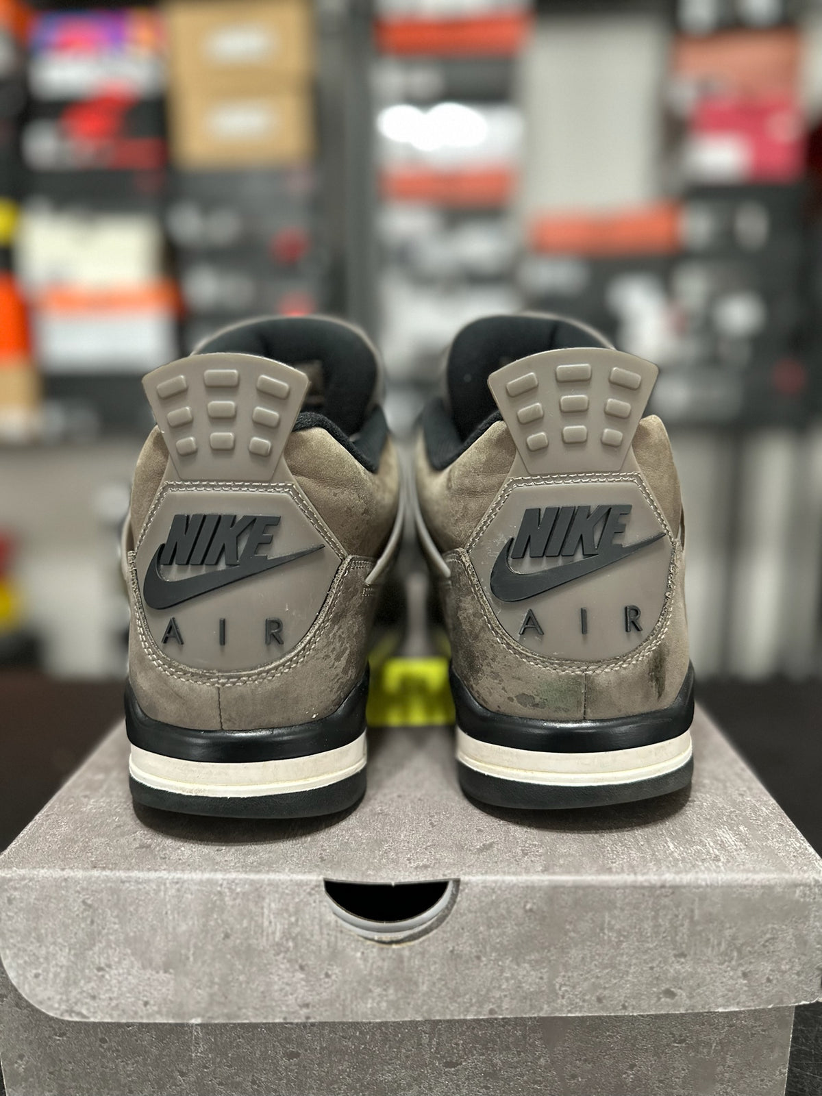 Size 11 - J4 cave stone
