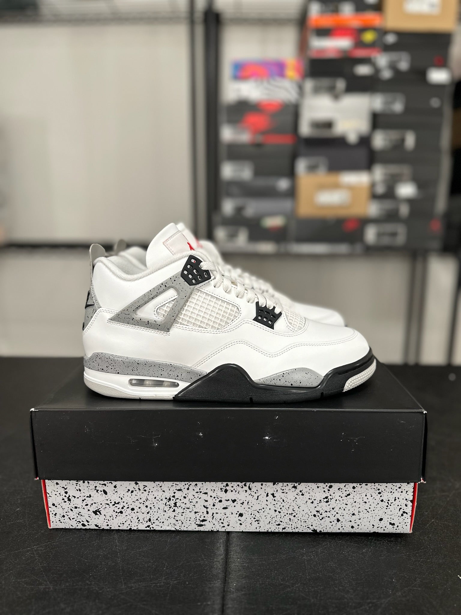 Size 11 - J4 White Cement DS