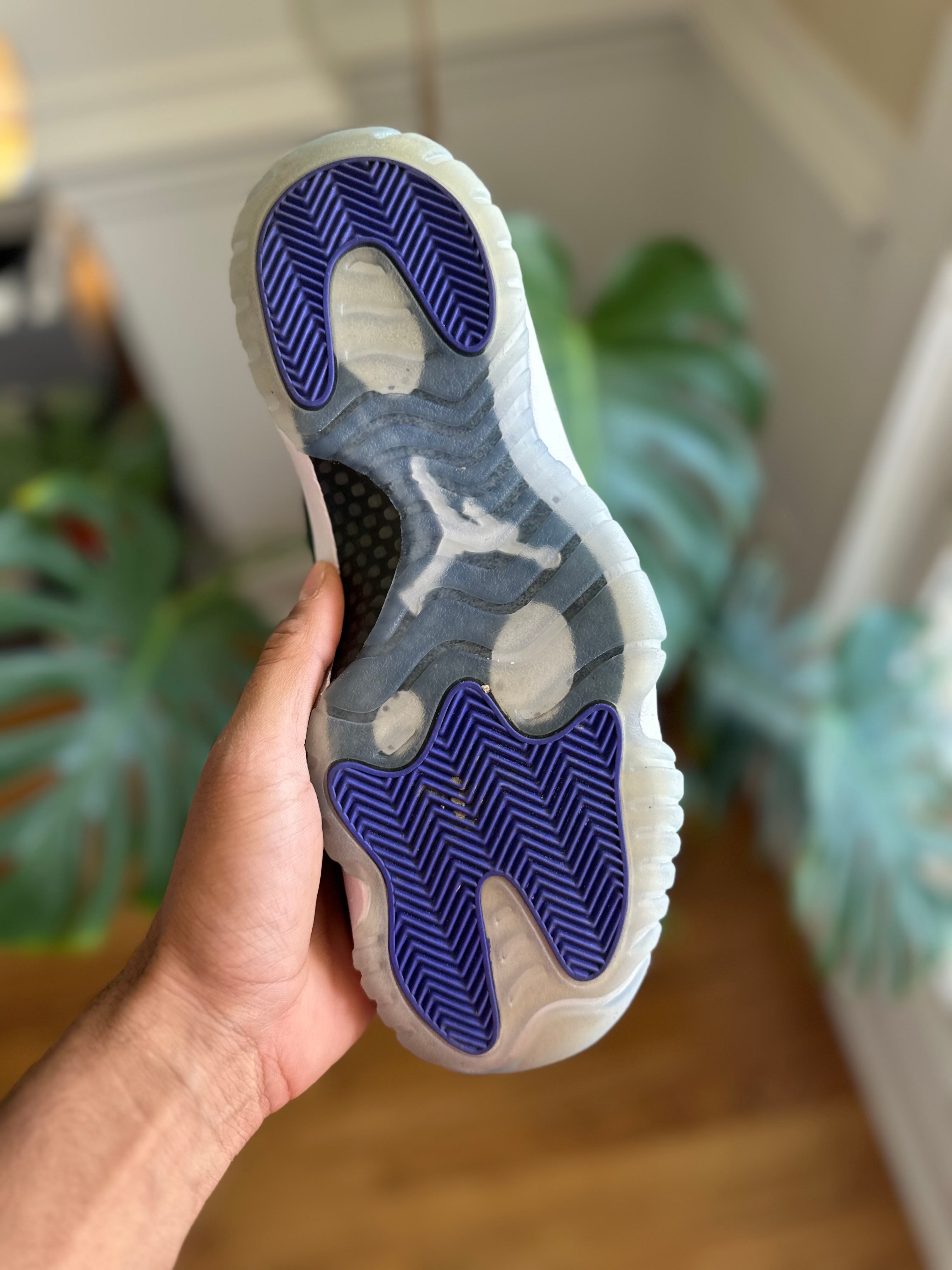 Size 9 - J11 concord