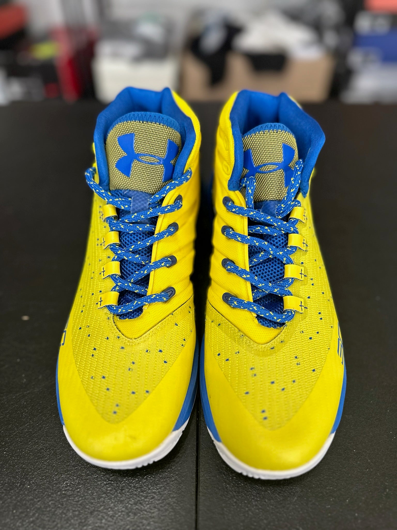 Size 9.5 - Curry 3 Yellow/Blue