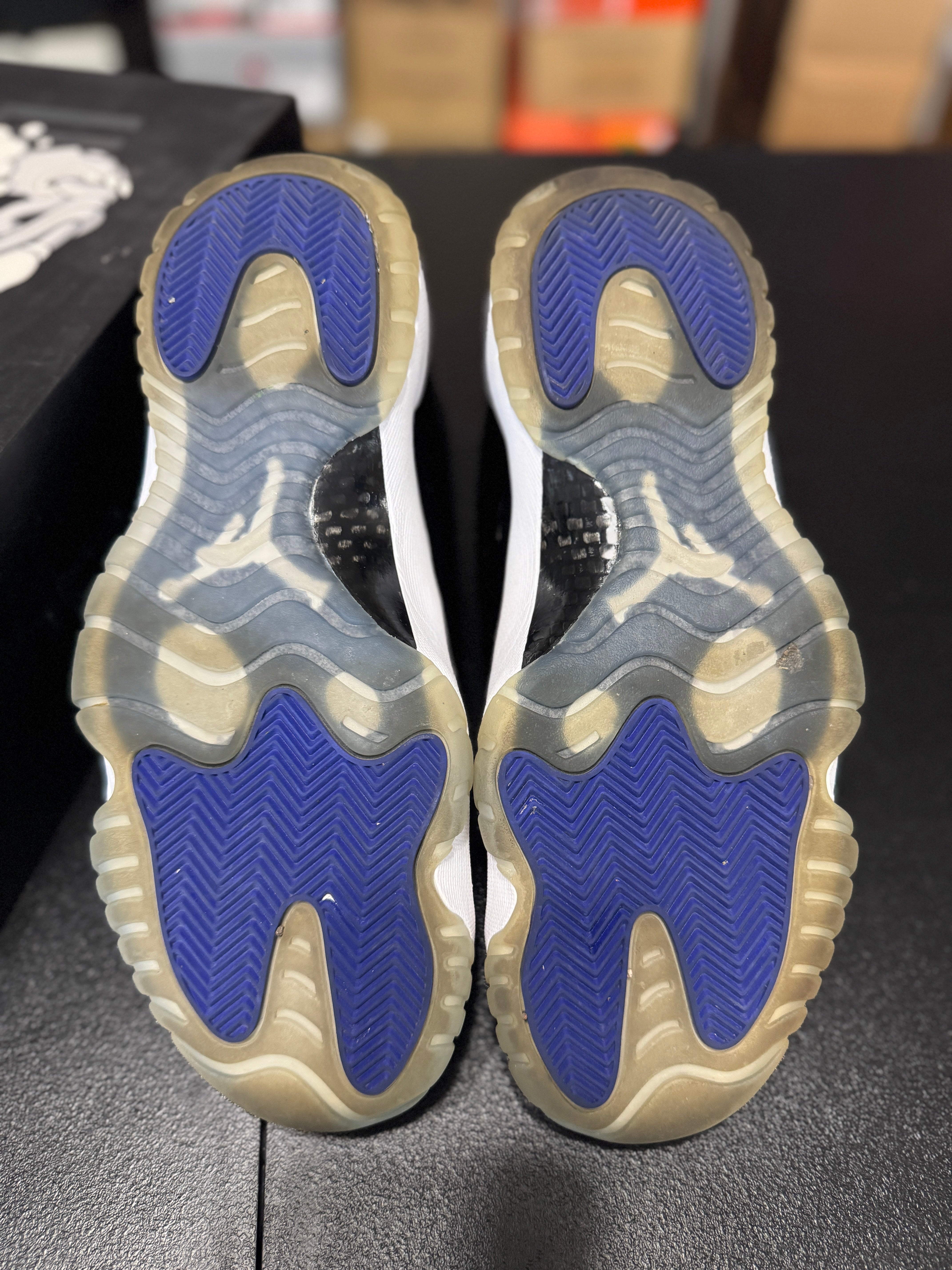 Size 10.5 - J11 space jam