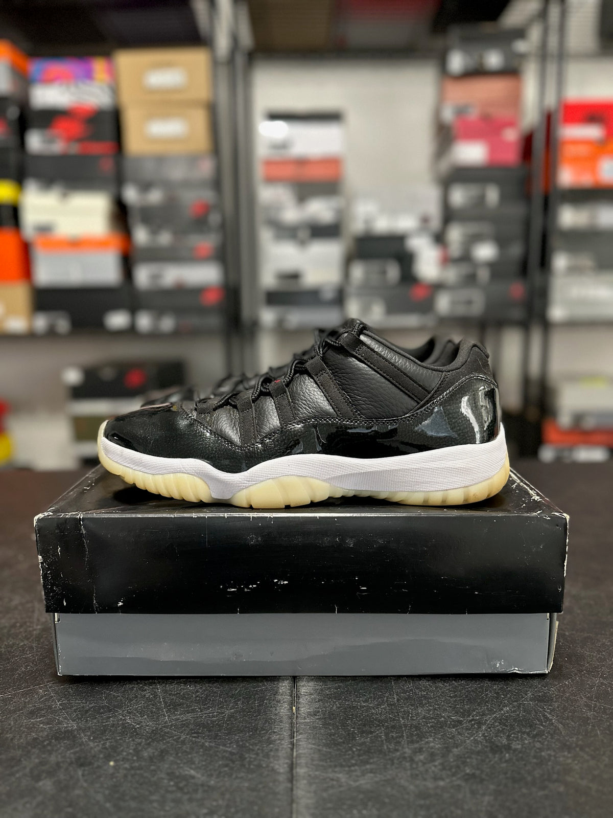 Size 13 - J11 Low 72-10