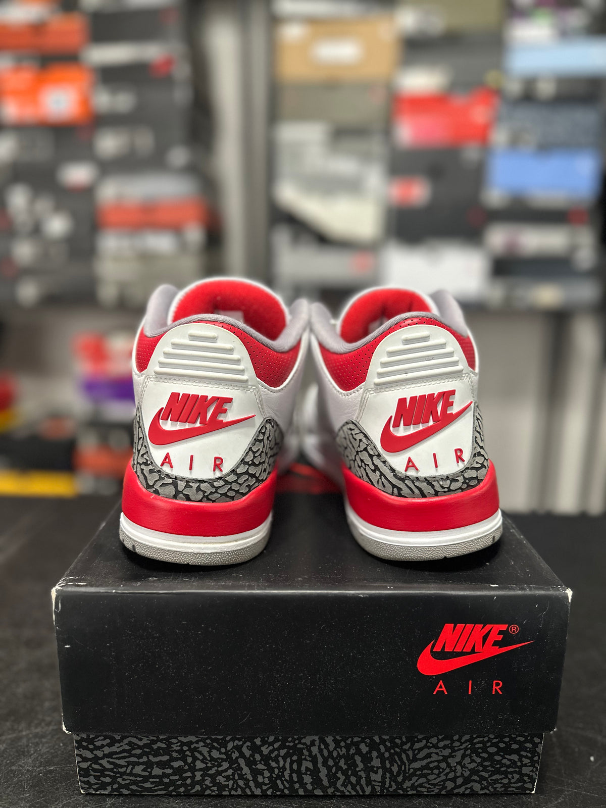 Size 9 - J3 fire red
