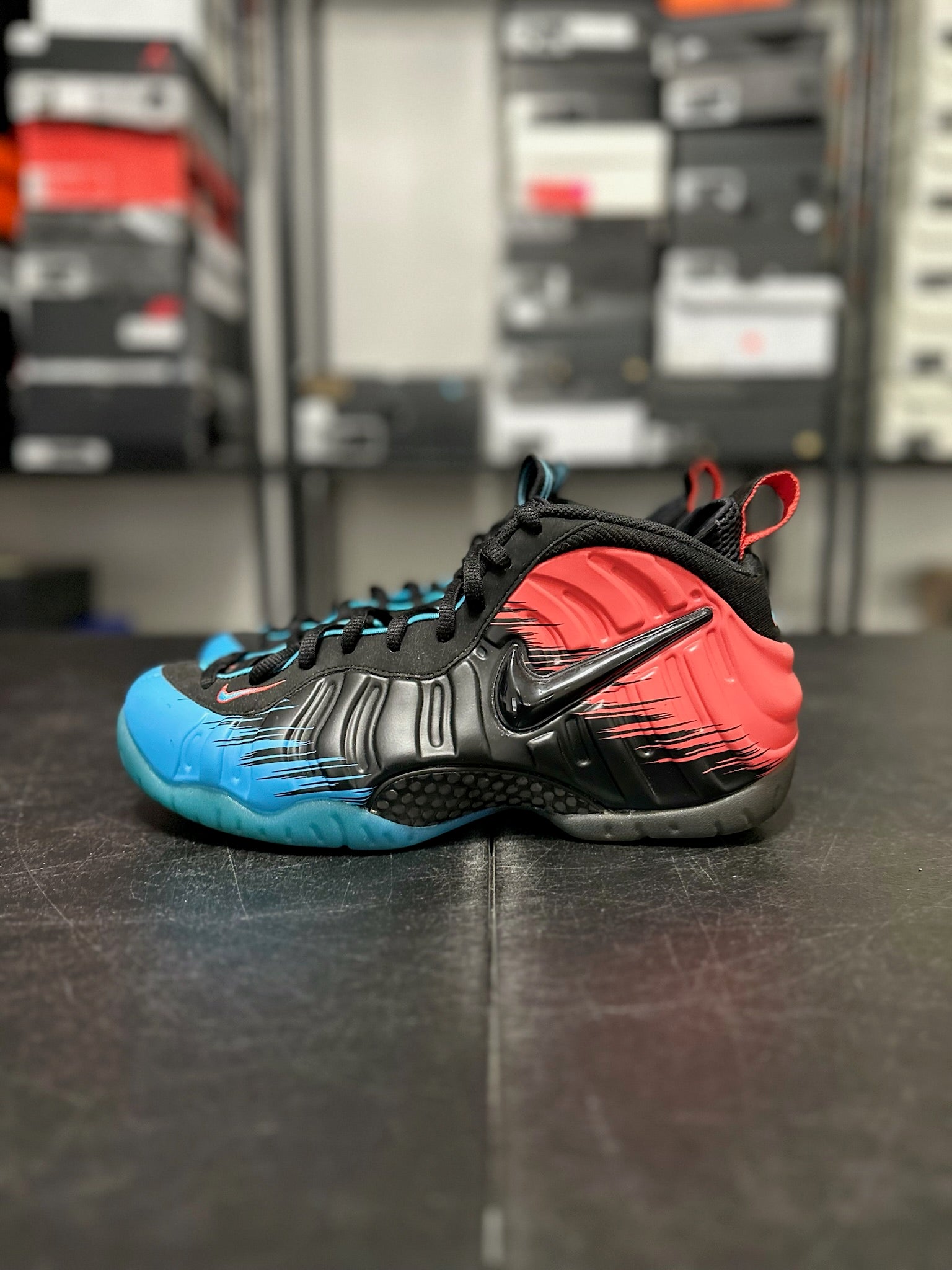 Size 10 - Foamposite Pro Spider-Man
