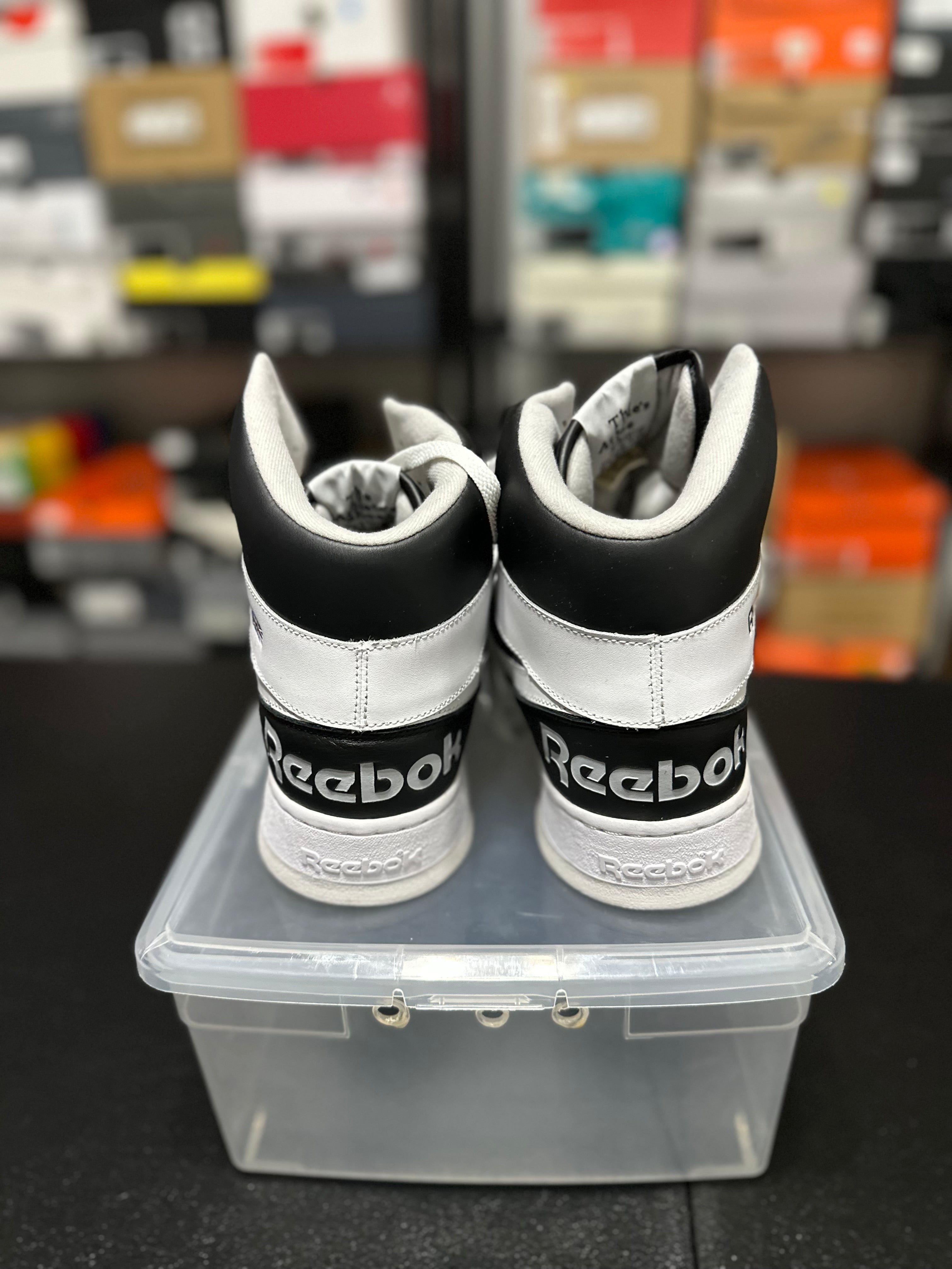 Size 13 - hightop reeboks black/white