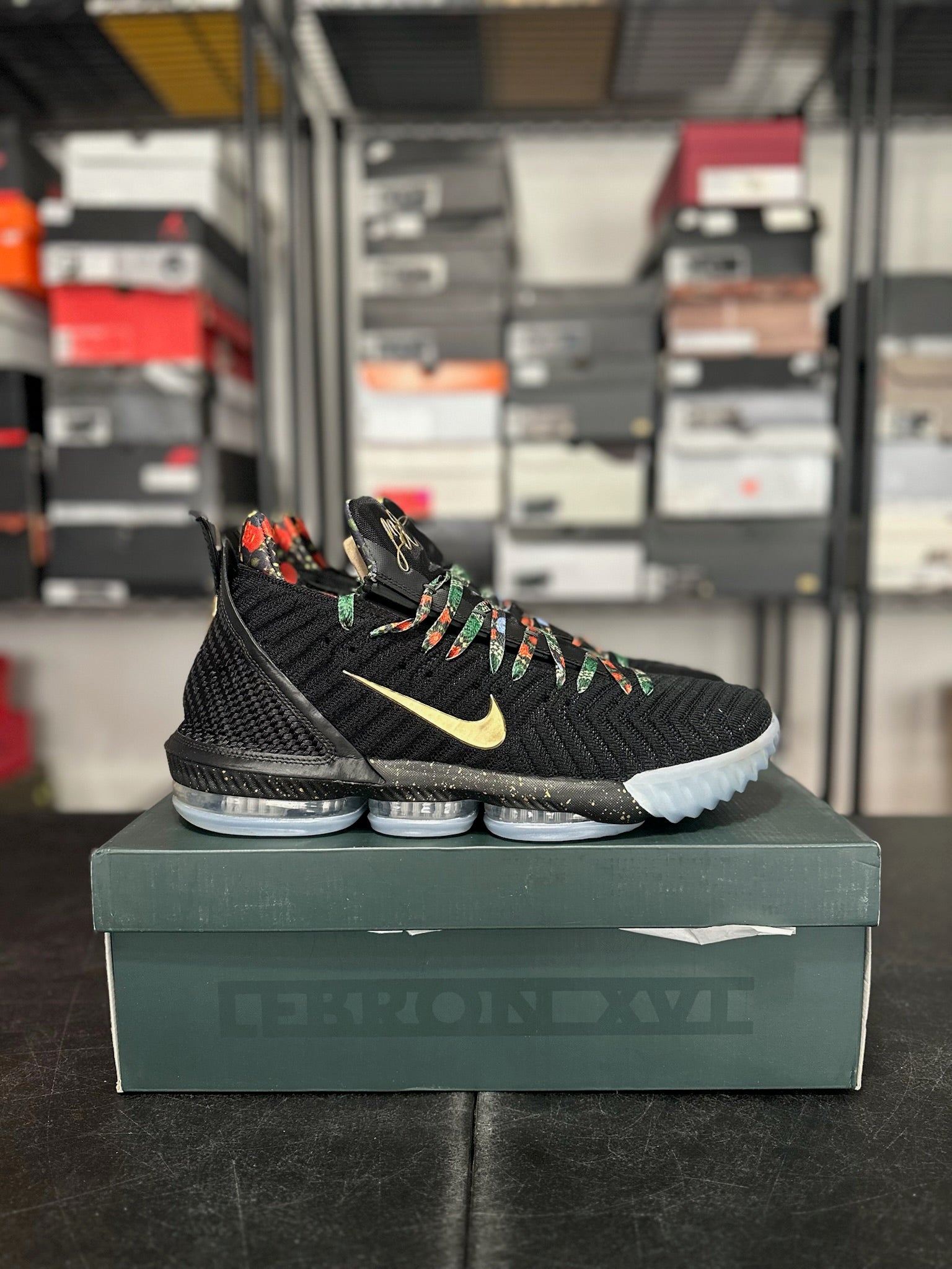 Size 14 - LeBron 16 Watch the Throne