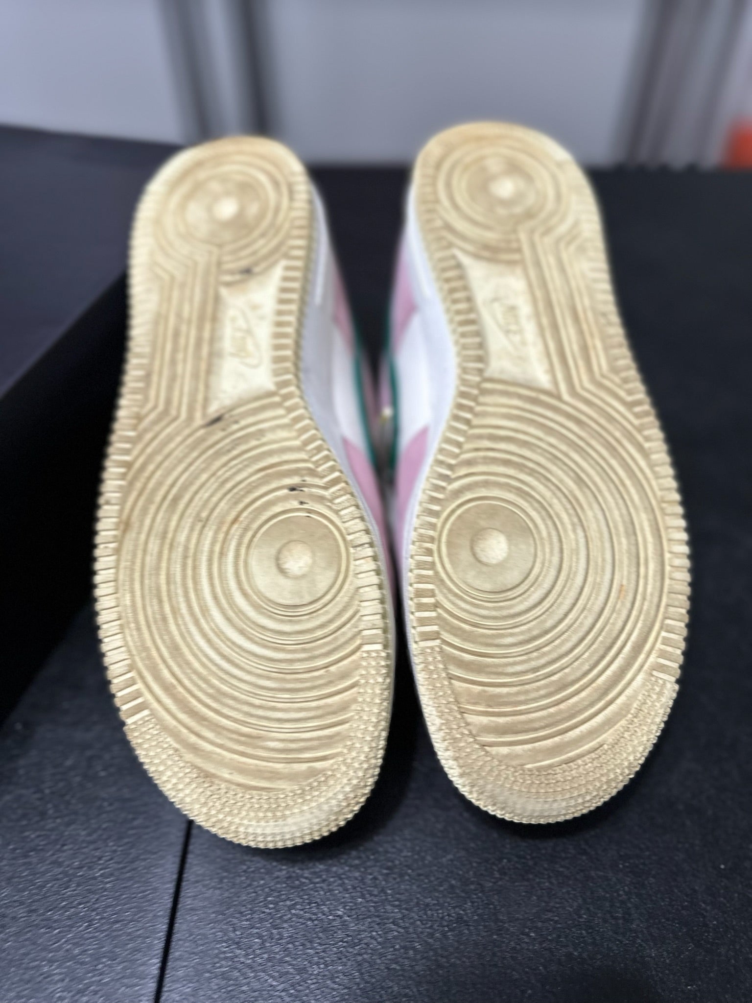 Size 10.5 - AF 1 Low ‘07 LV8 Medium Soft Pink Malachite