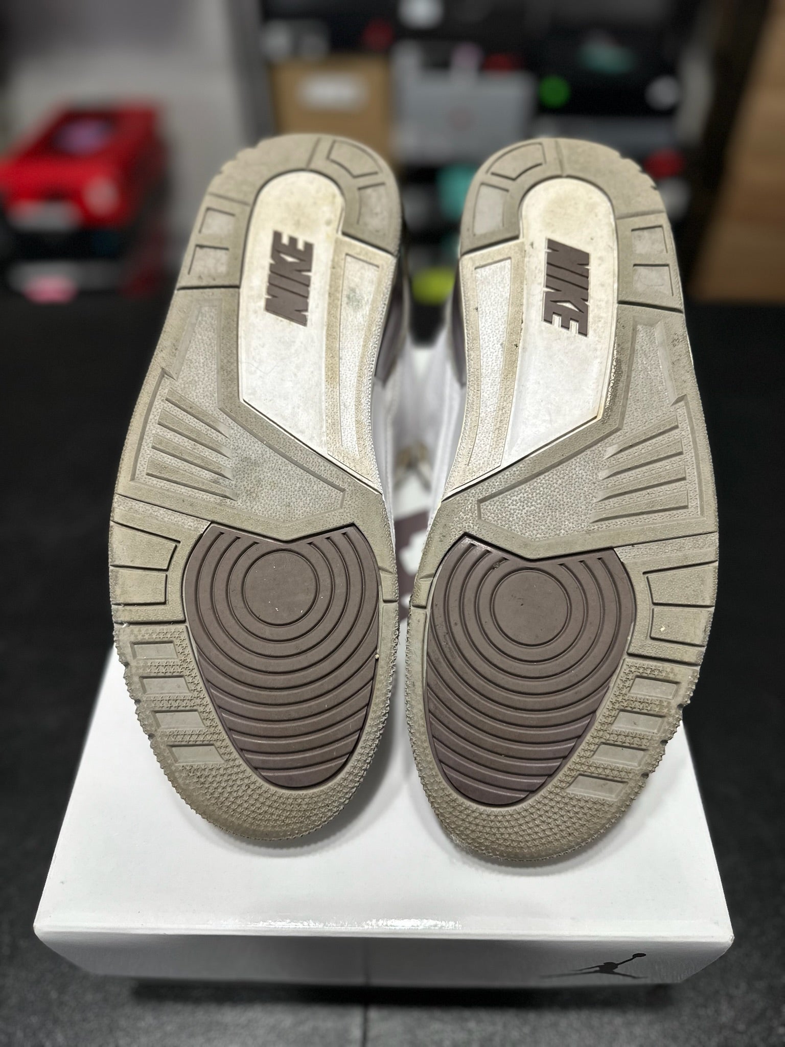 Size 10.5 - (12W) J3 Ma Maniere