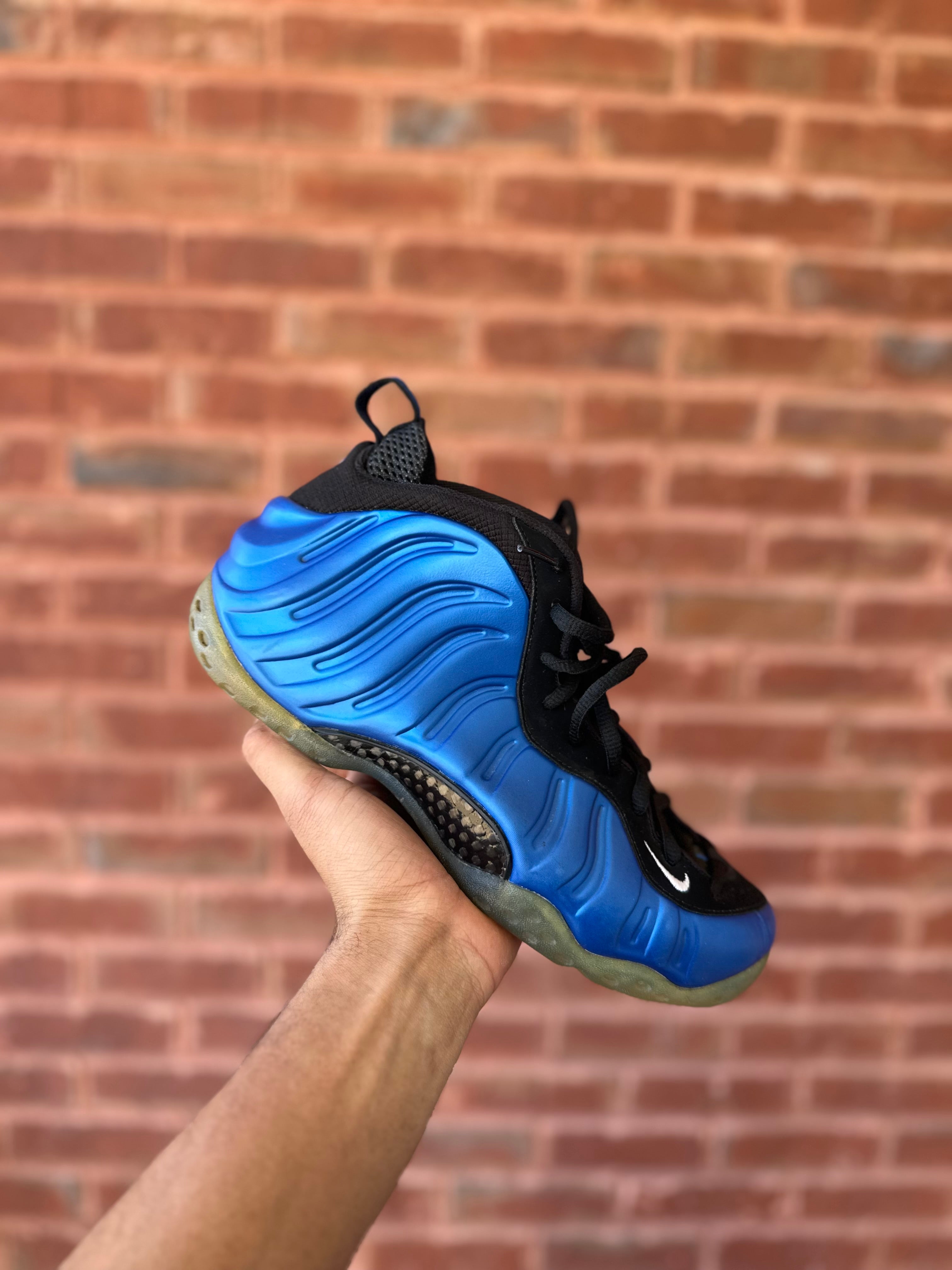 Size 9.5 - Air foamposite one XX royal