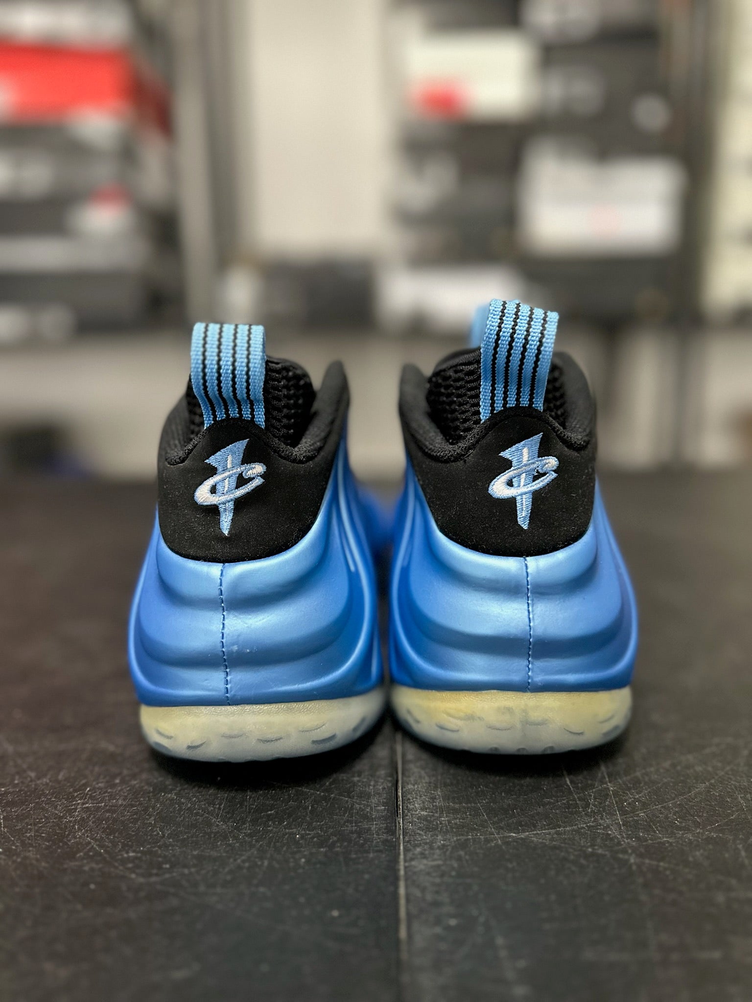 Size 10.5 - Foamposite 1 University Blue DS