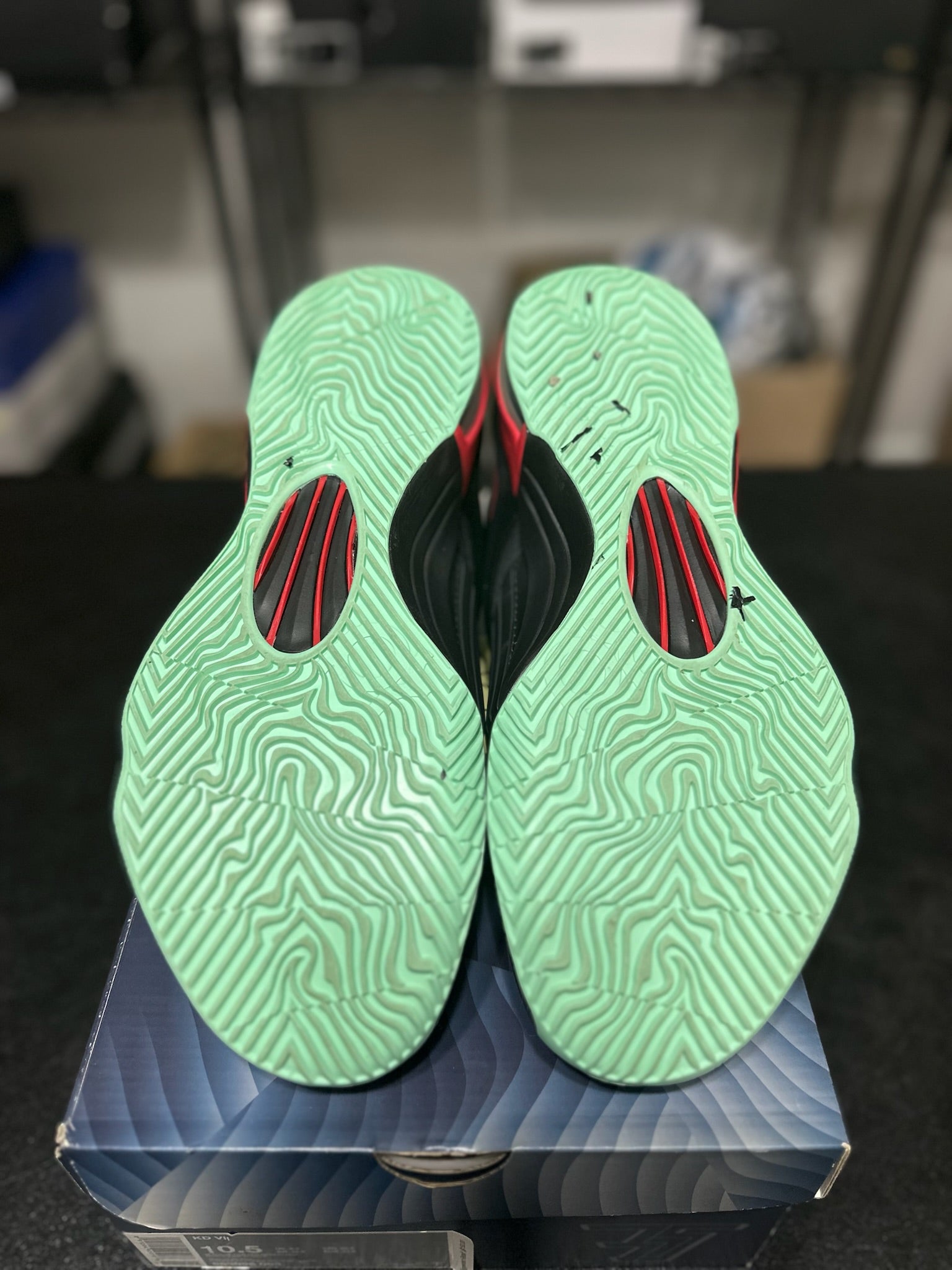 Size 10.5 - KD 7 Good Apples