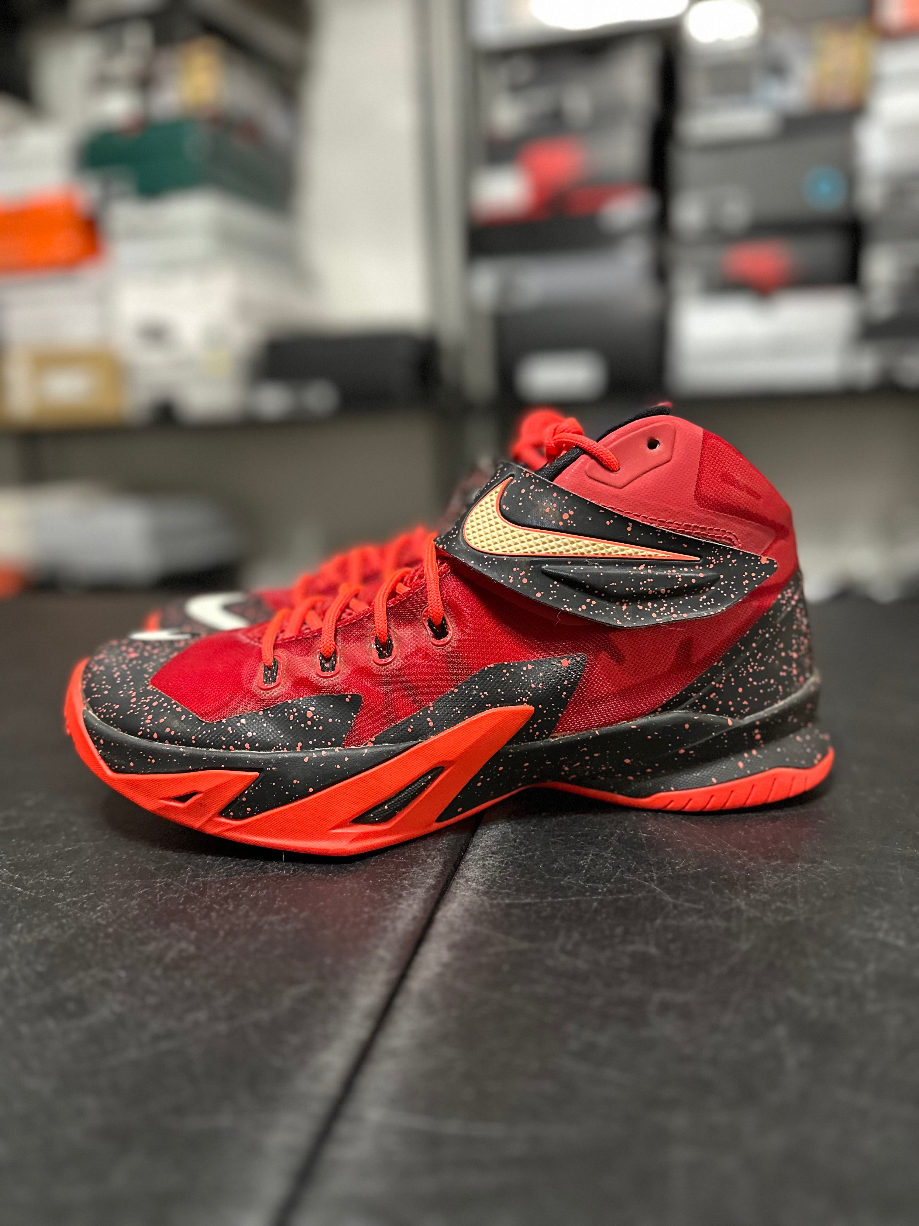 Size 10.5 - LeBron zoom soldier 8 premium university red