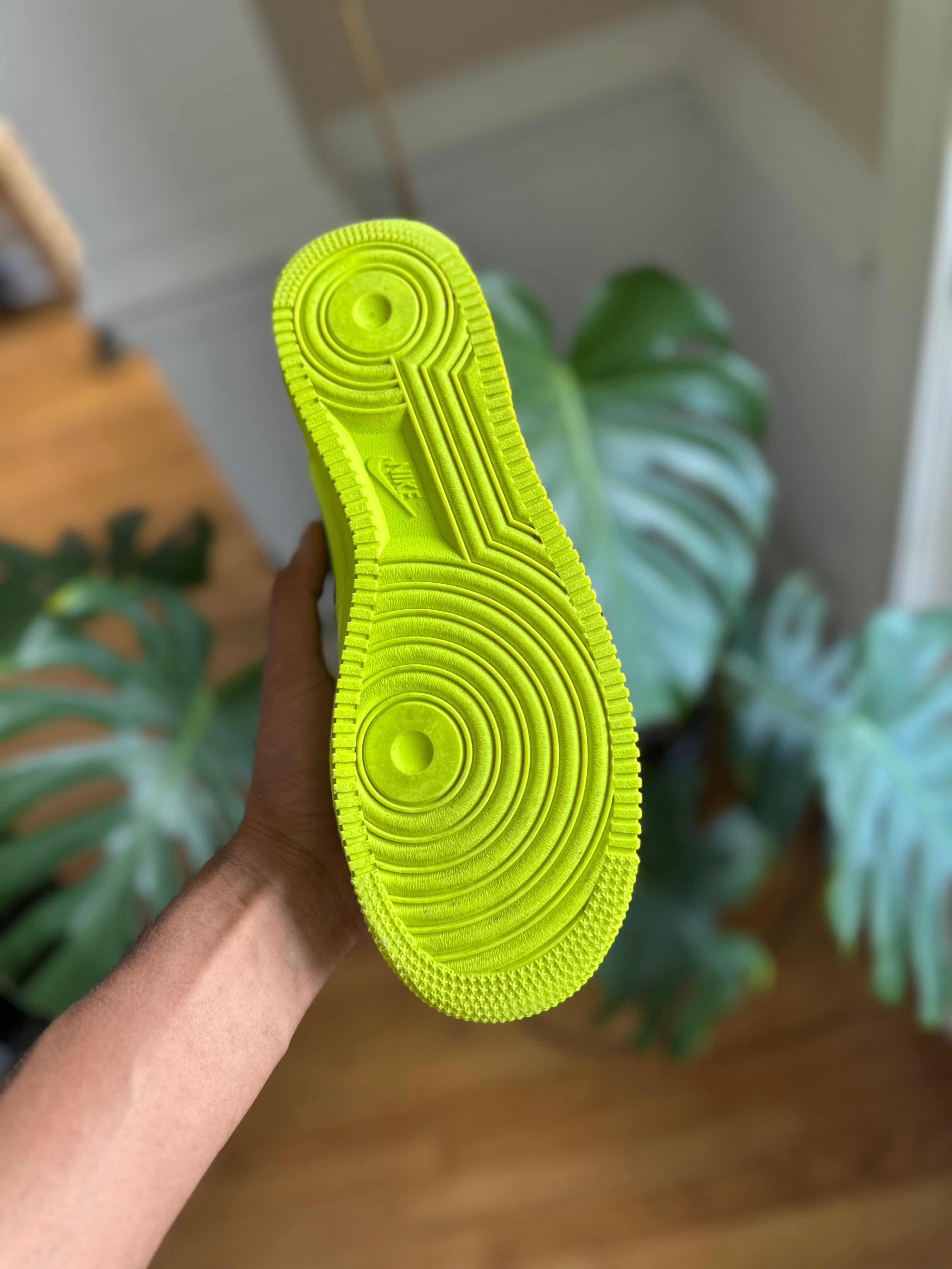 Size 9 - AF1 Off white Volt