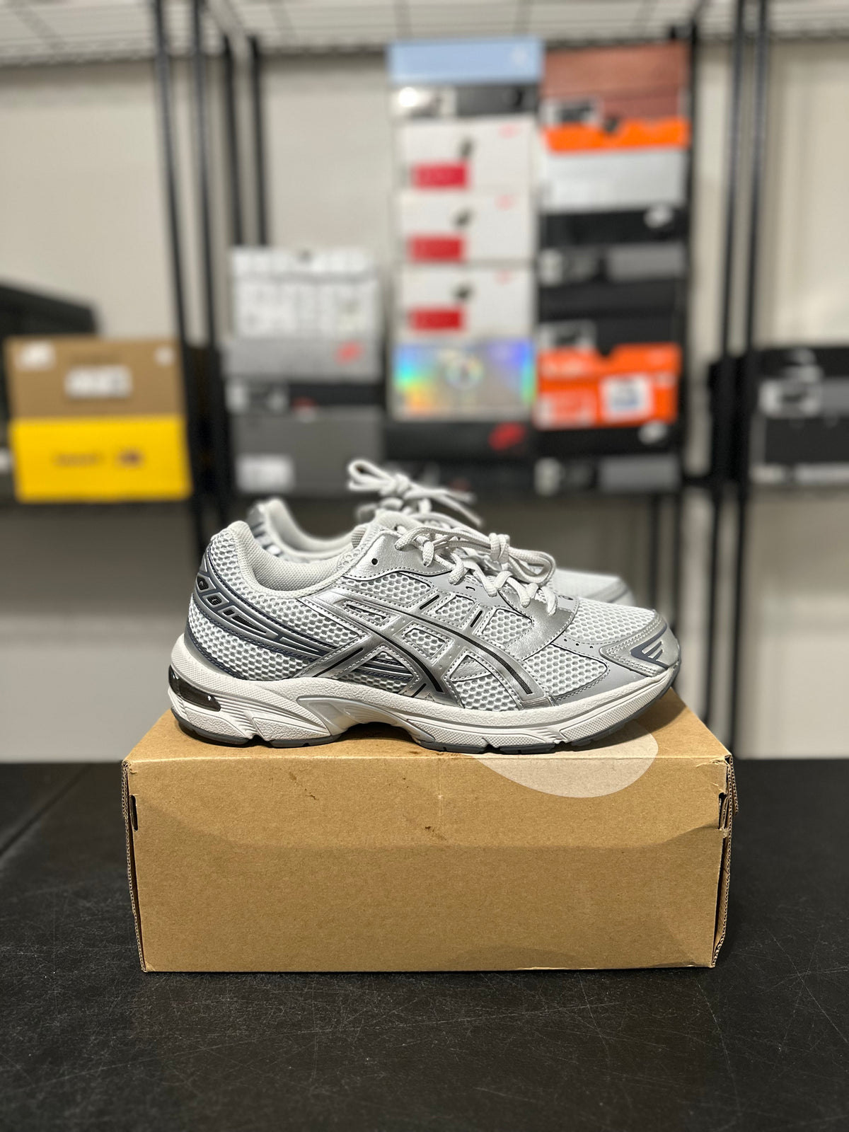 Size 10.5 - asics gel 1130 pure silver