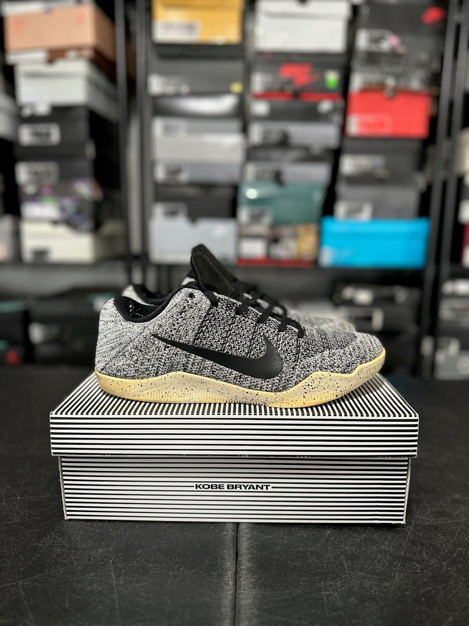 Size 11 - Kobe 11 Elite Low Oreo