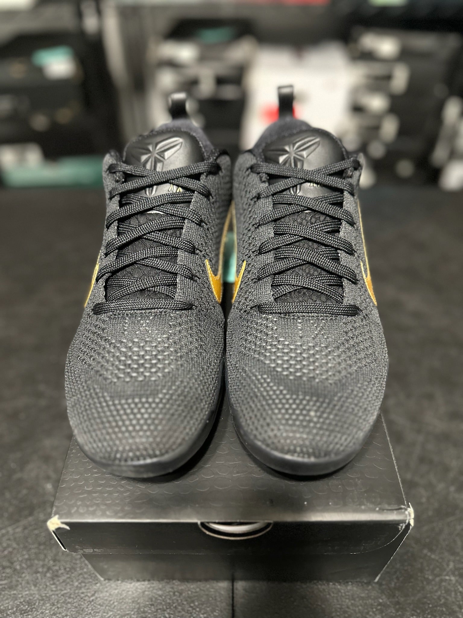 Size 9.5 - Kobe 11 Elite Low Protro Fade to Black