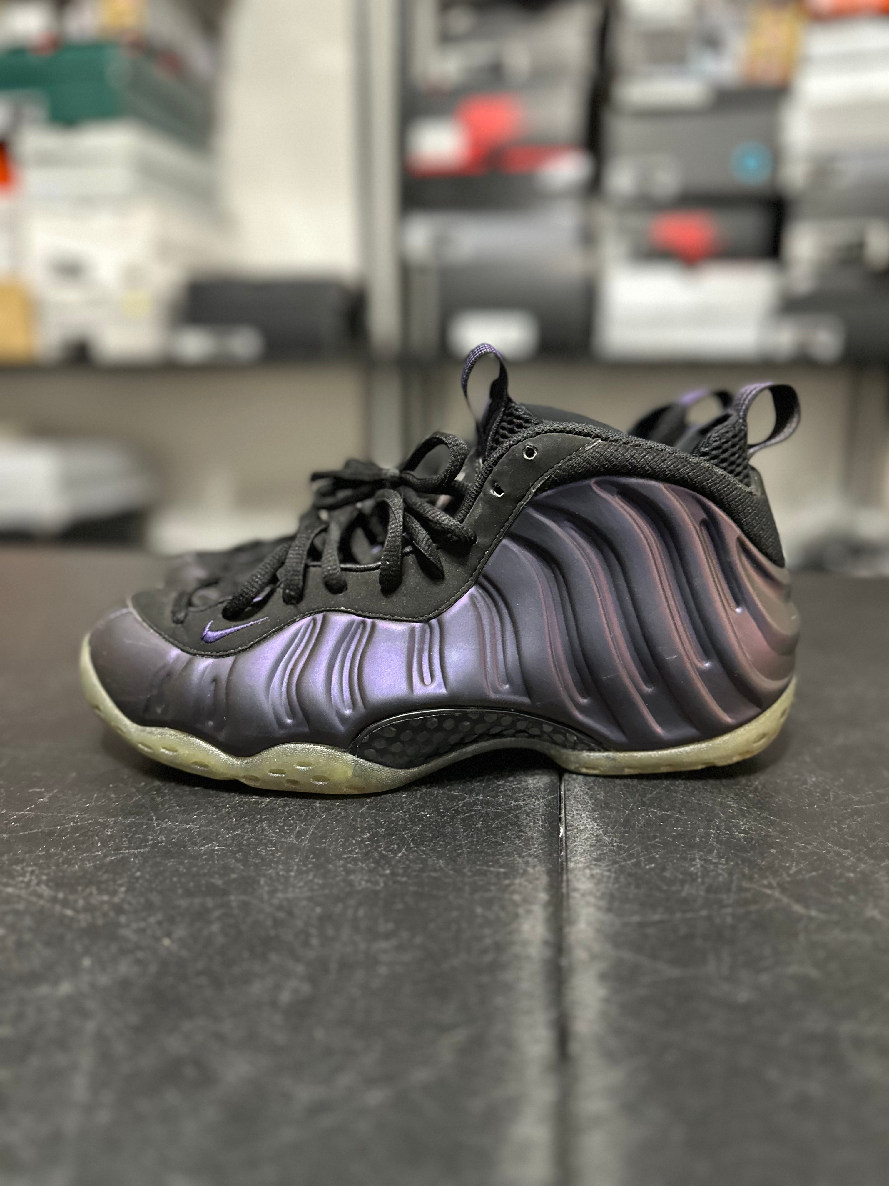 Size 9 - Foamposite eggplant no box