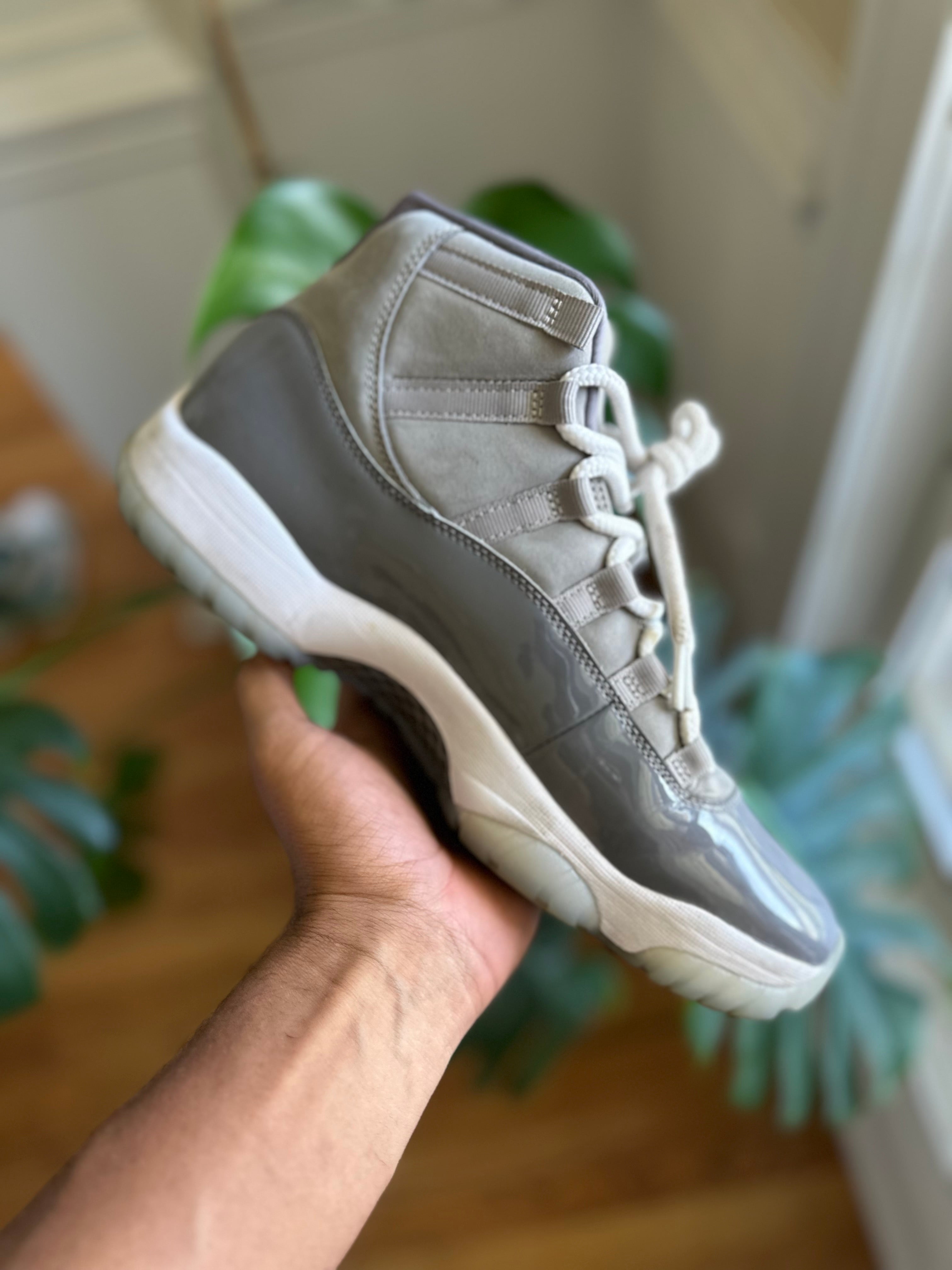 Size 10.5 - J11 high cool grey
