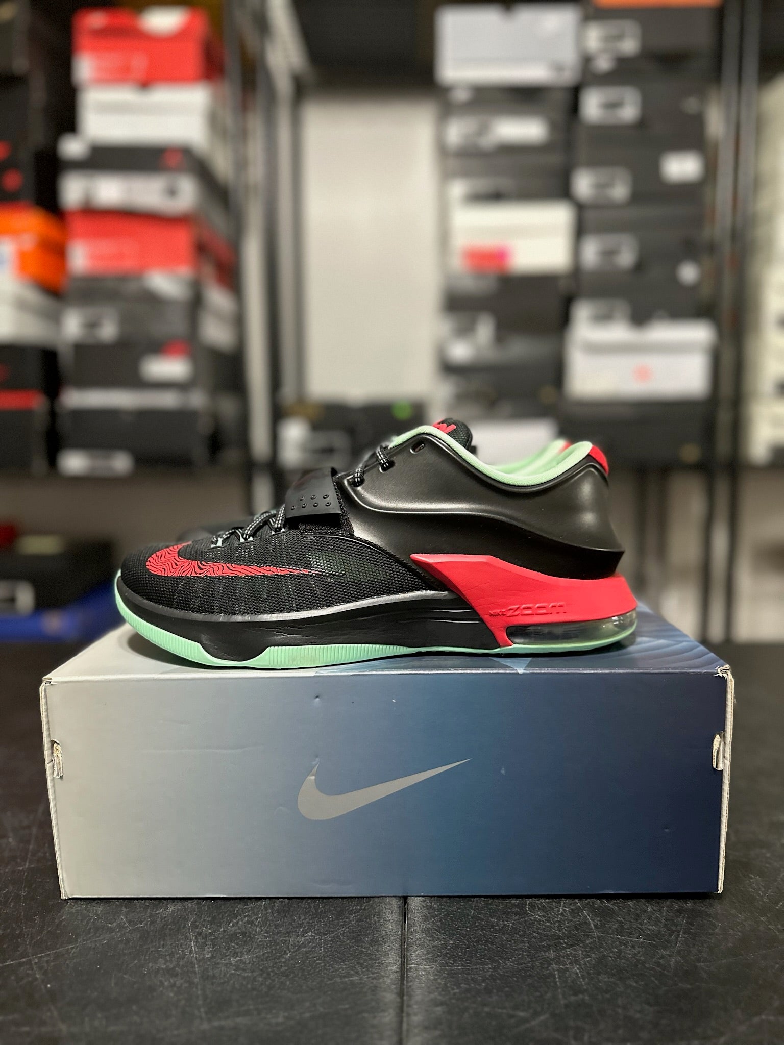 Size 10.5 - KD 7 Good Apples
