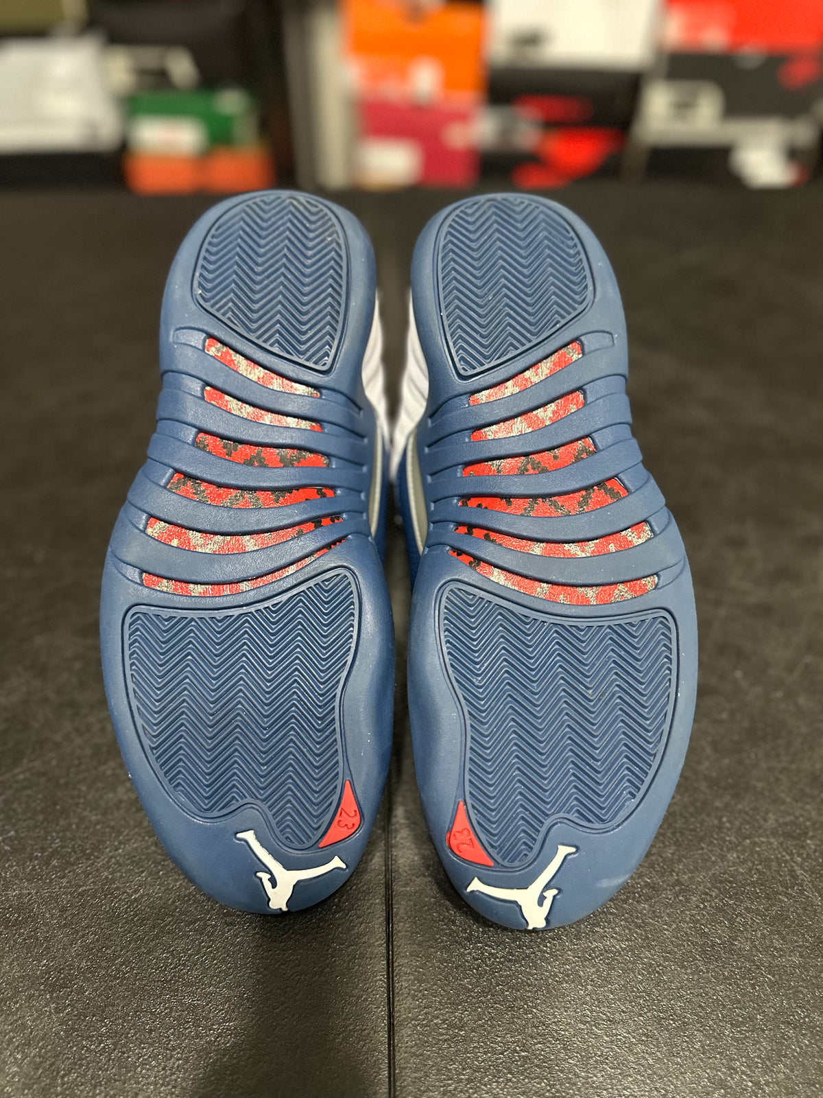 Size 9 - J12 French blue
