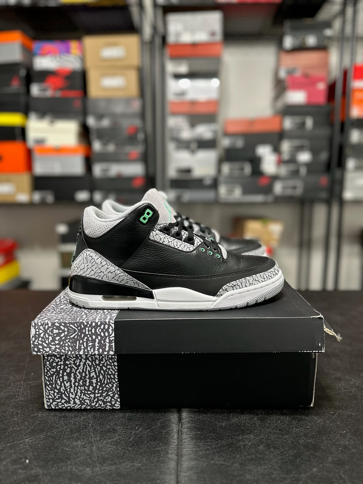 Size 11 - J3 Green Glow